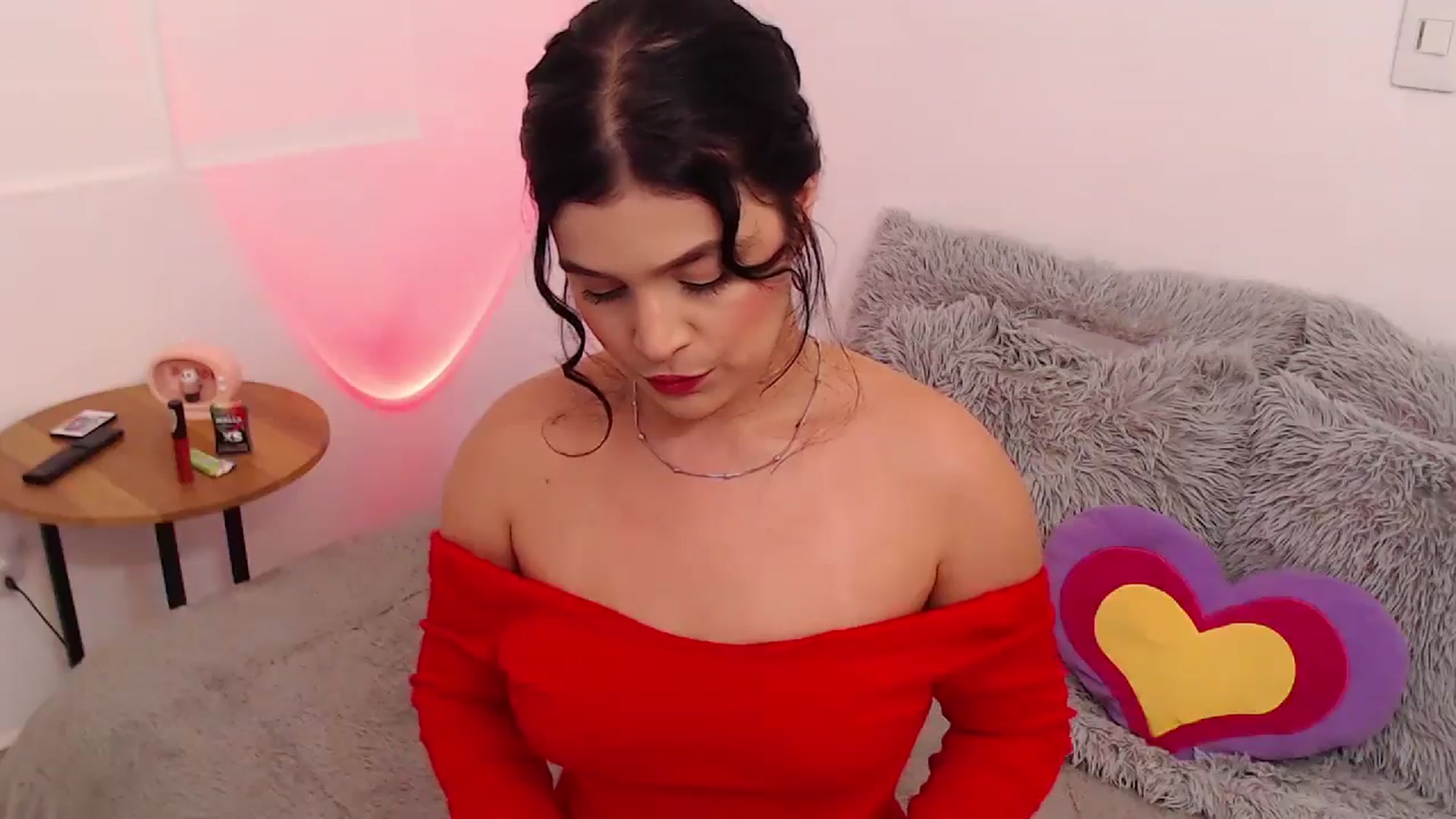 Gallery image thumbnail from VictoriaOsman's myfreecams stream on, 02/17/2026, 06:49 image 5 of 20