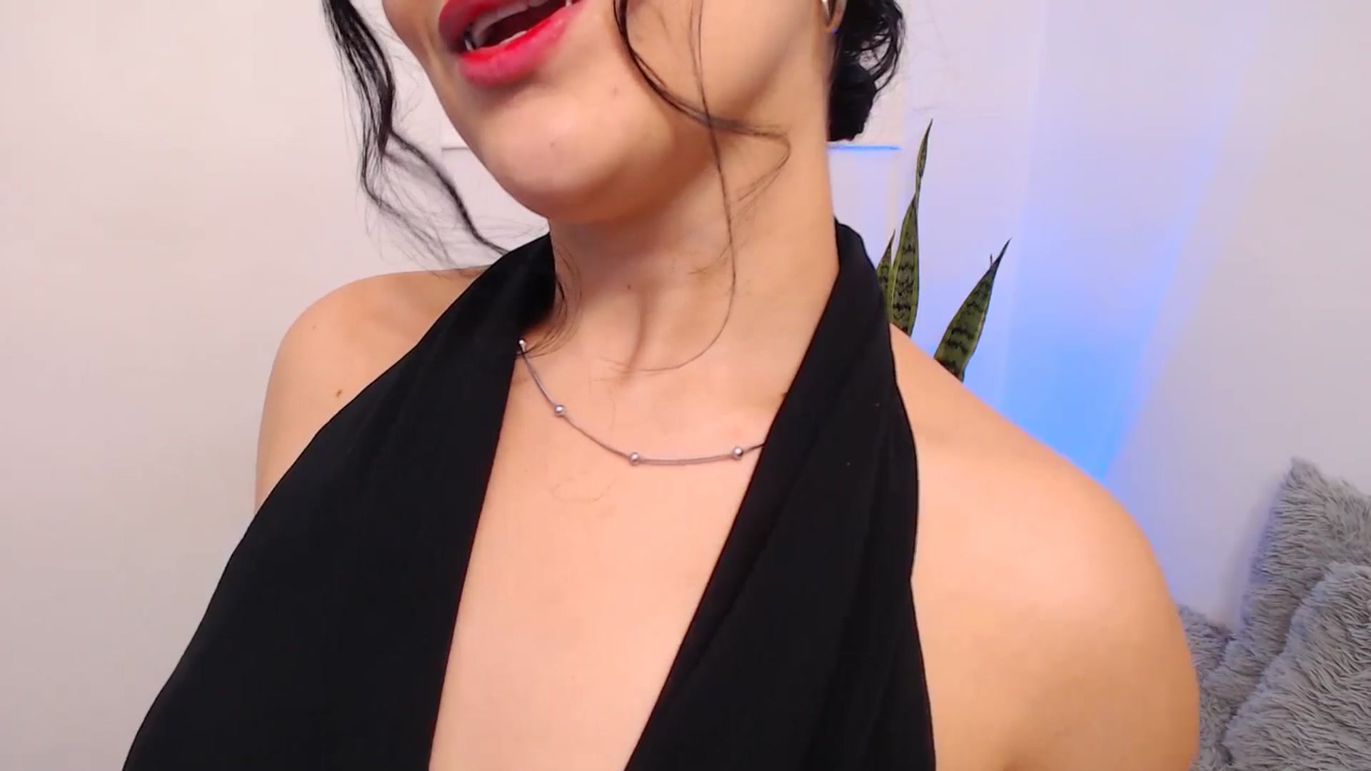 Gallery image thumbnail from VictoriaOsman's myfreecams stream on, 02/23/2026, 08:31 image 2 of 20