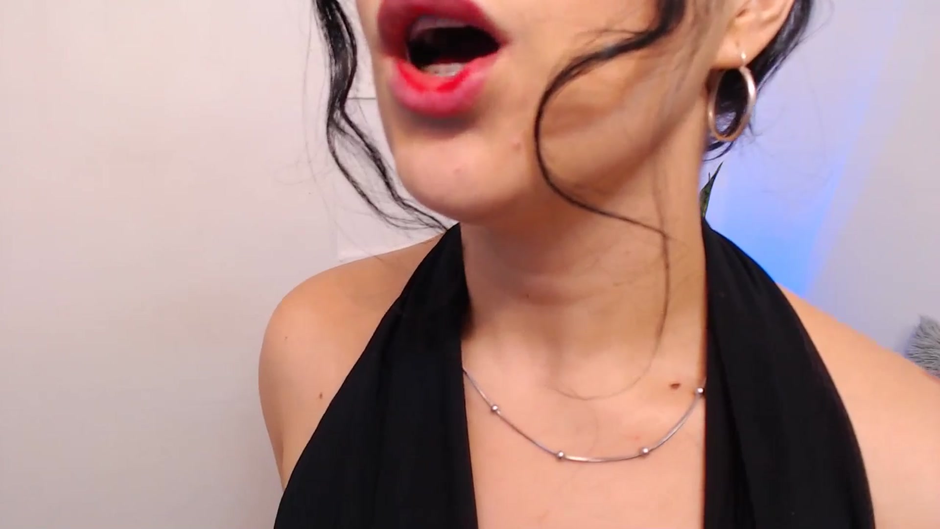 Gallery image thumbnail from VictoriaOsman's myfreecams stream on, 02/23/2026, 08:31 image 11 of 20