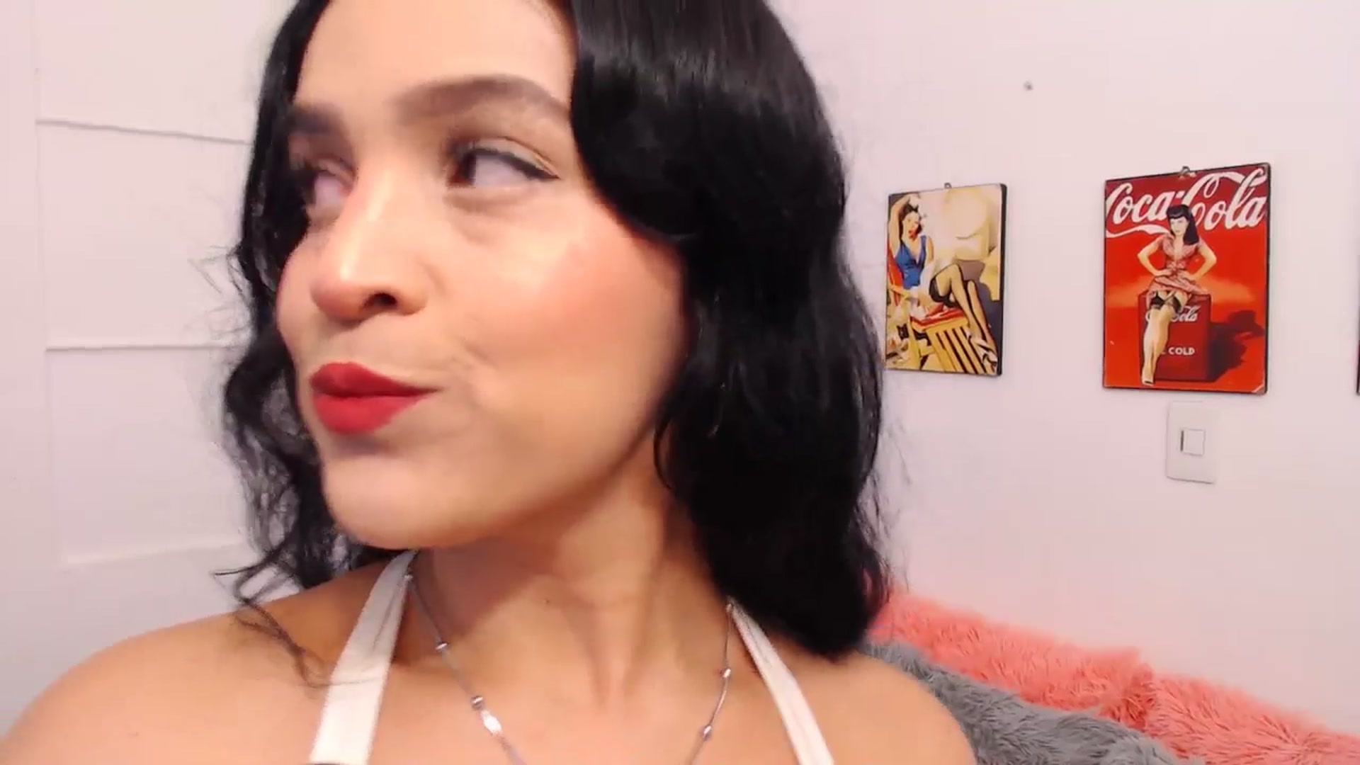 Gallery image thumbnail from VictoriaOsman's myfreecams stream on, 03/10/2026, 04:34 image 9 of 20