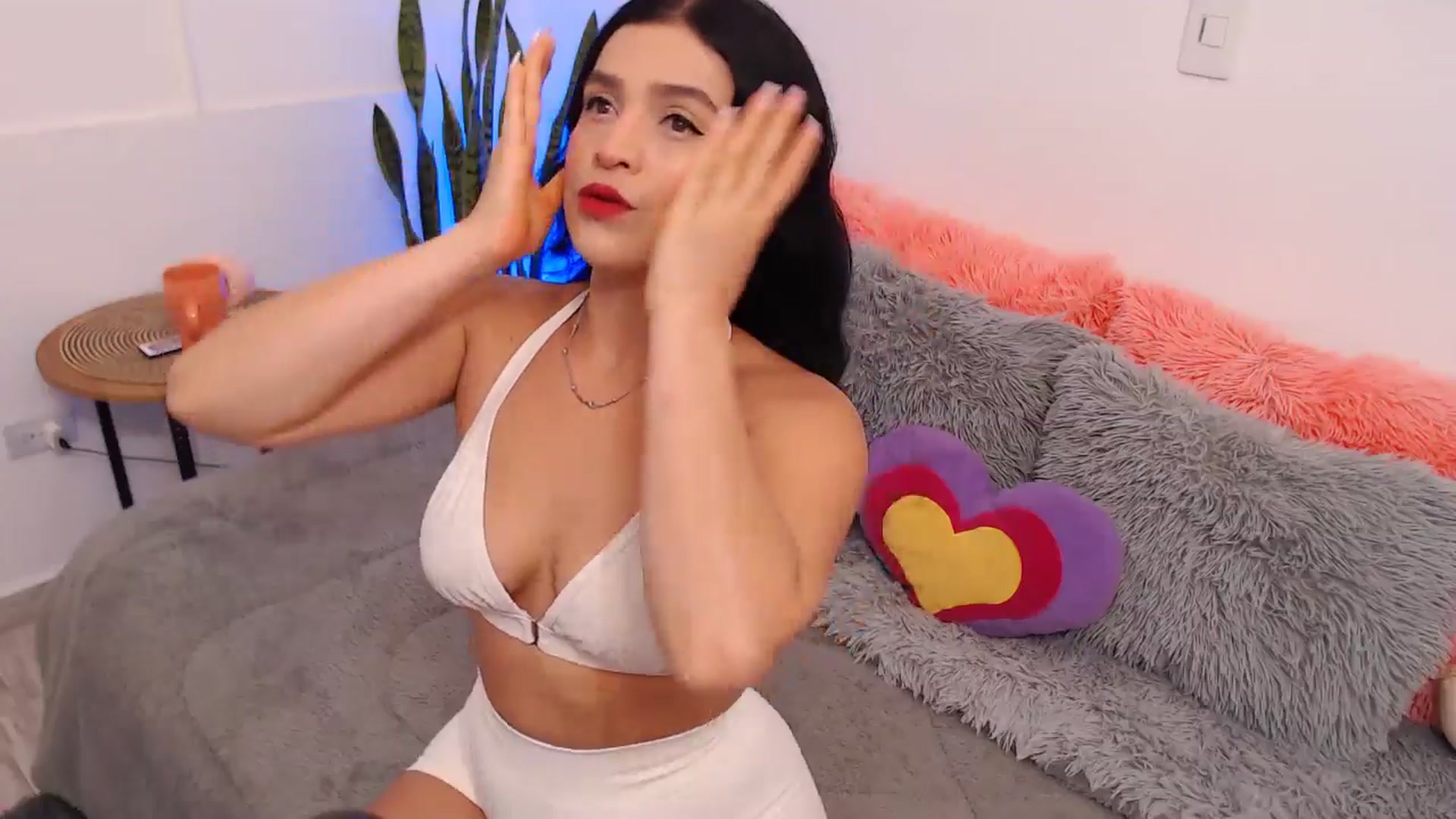 Gallery image thumbnail from VictoriaOsman's myfreecams stream on, 03/10/2026, 04:34 image 2 of 20