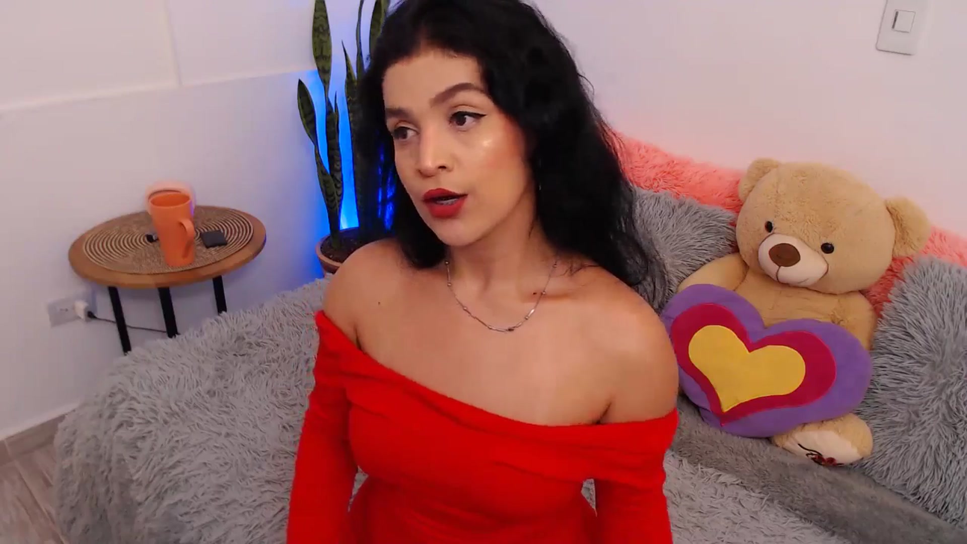 Gallery image thumbnail from VictoriaOsman's myfreecams stream on, 03/20/2026, 07:54 image 4 of 20