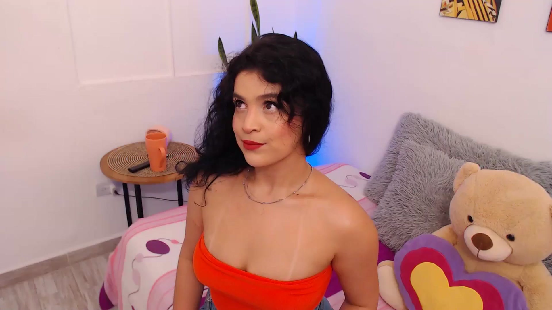 Gallery image thumbnail from VictoriaOsman's myfreecams stream on, 04/13/2026, 05:29 image 19 of 20