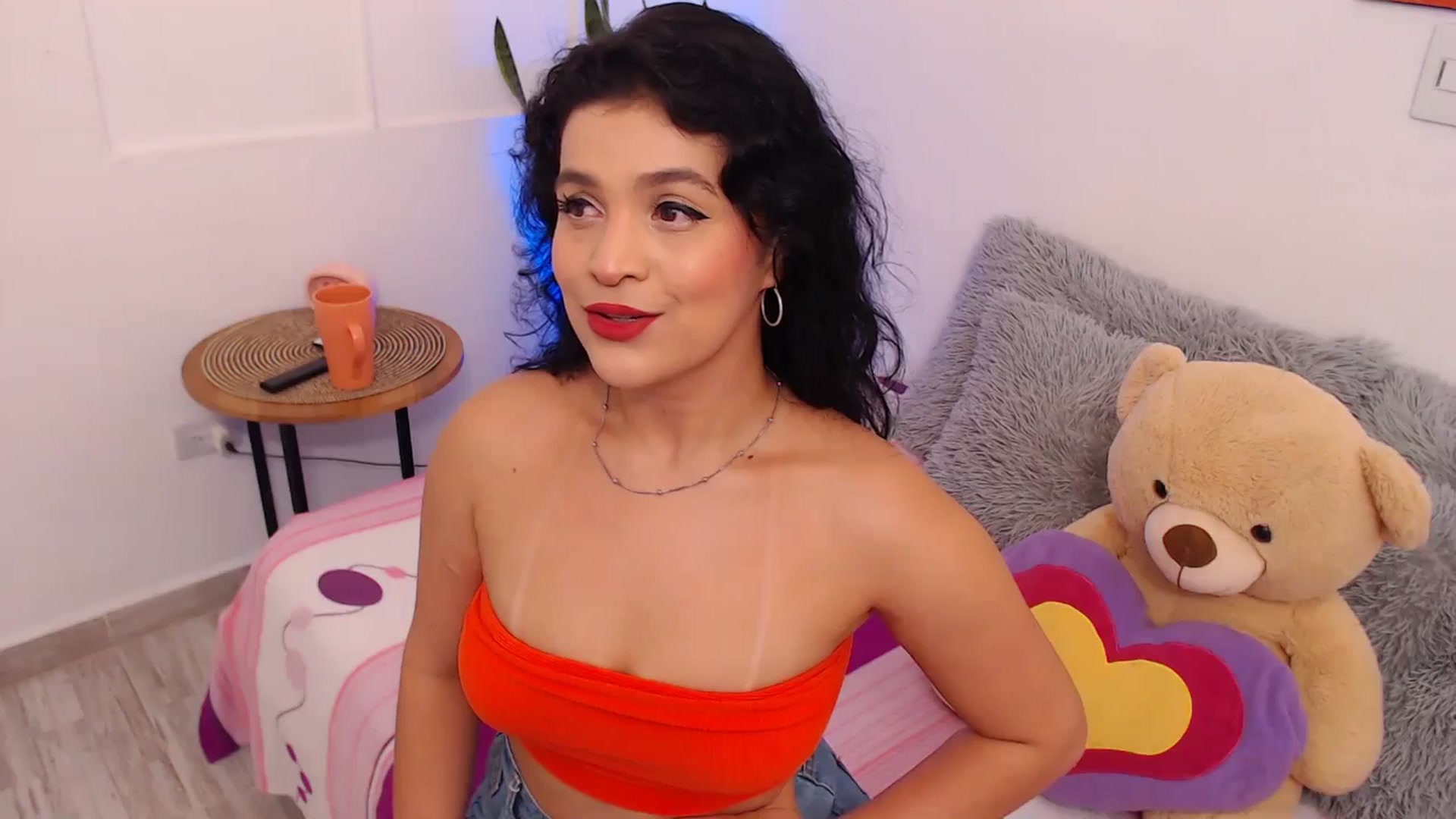 Gallery image thumbnail from VictoriaOsman's myfreecams stream on, 04/13/2026, 05:29 image 15 of 20