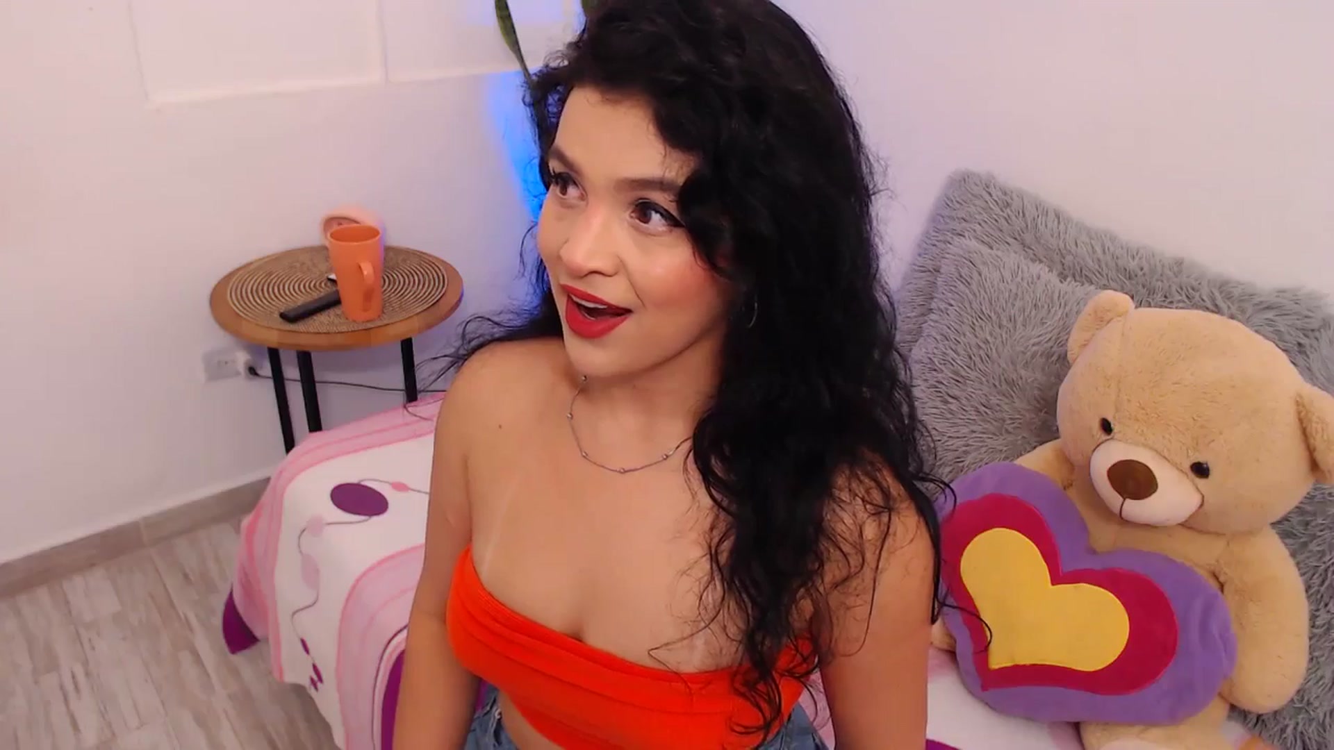 Gallery image thumbnail from VictoriaOsman's myfreecams stream on, 04/13/2026, 05:29 image 10 of 20