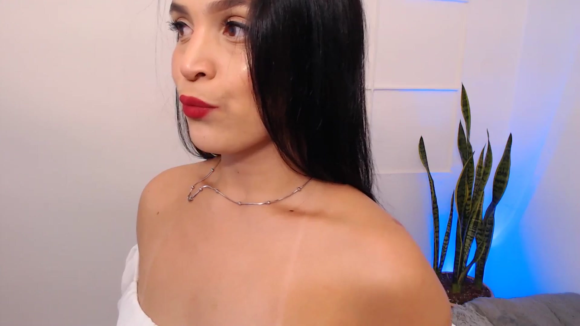 Gallery image thumbnail from VictoriaOsman's myfreecams stream on, 04/26/2026, 07:13 image 10 of 20