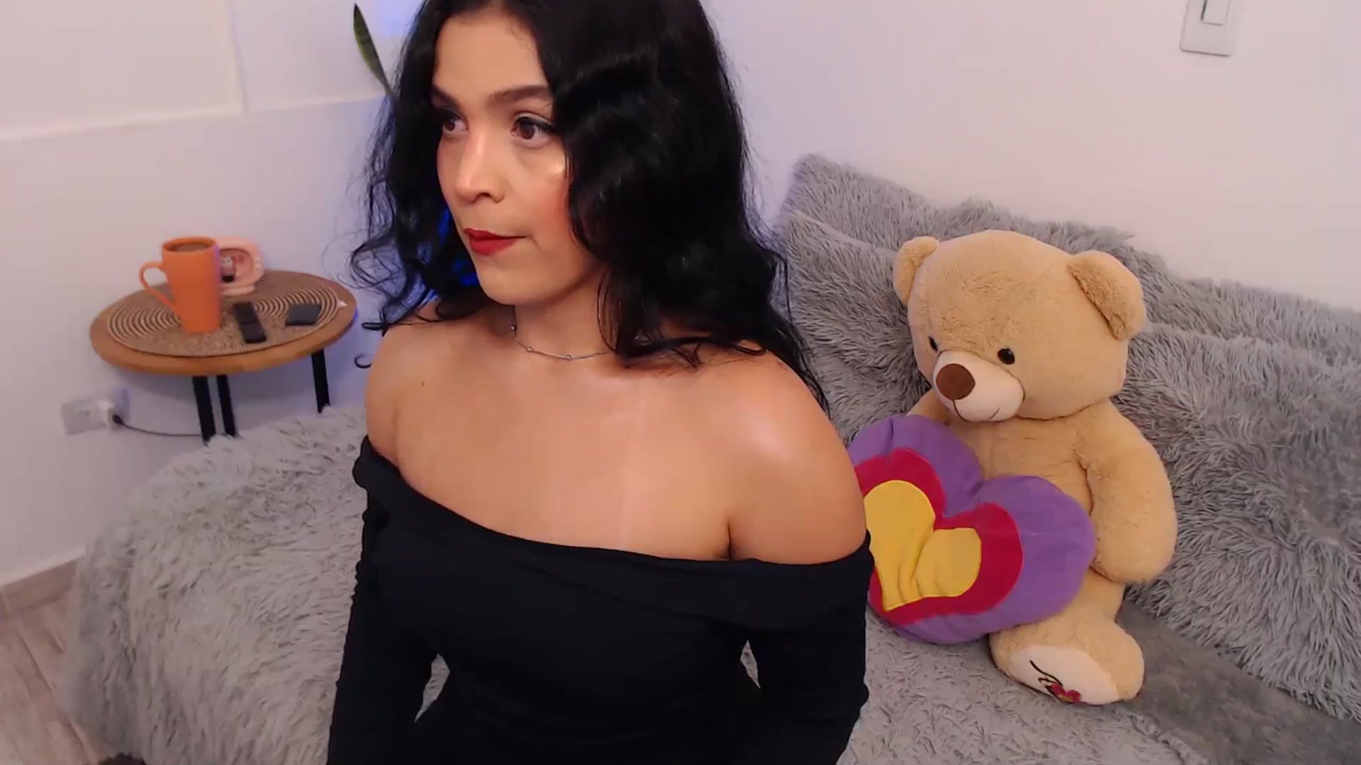 Gallery image thumbnail from VictoriaOsman's myfreecams stream on, 04/30/2026, 05:28 image 16 of 20