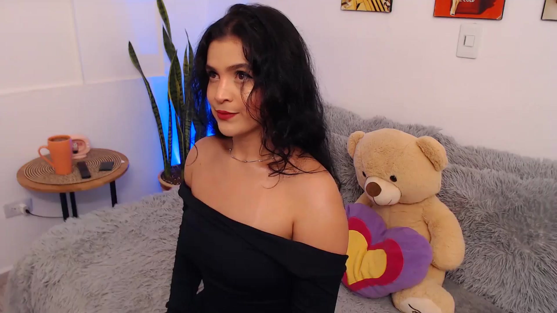 Gallery image thumbnail from VictoriaOsman's myfreecams stream on, 04/30/2026, 05:28 image 20 of 20