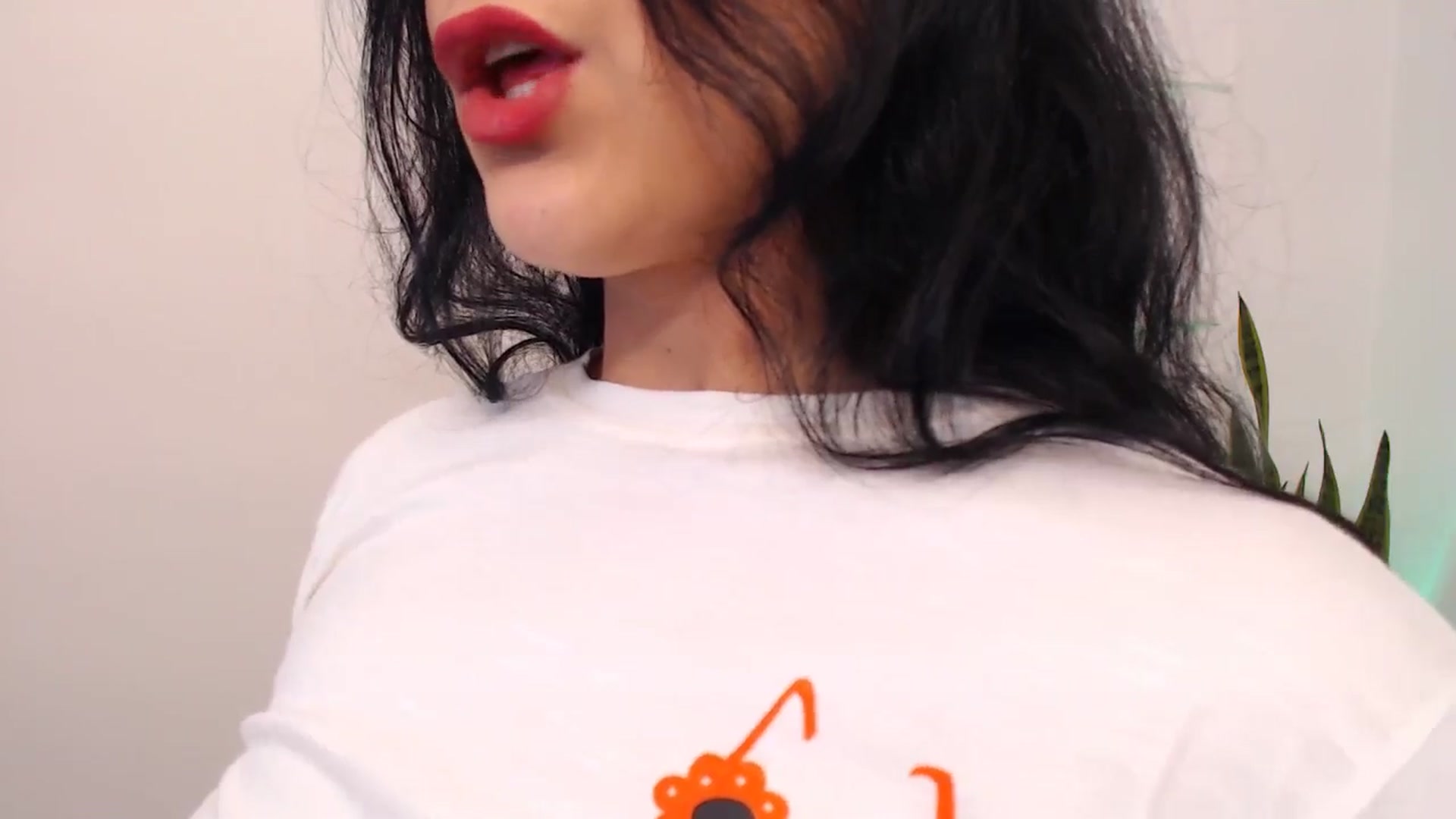 Gallery image thumbnail from VictoriaOsman's myfreecams stream on, 05/03/2026, 06:39 image 18 of 20