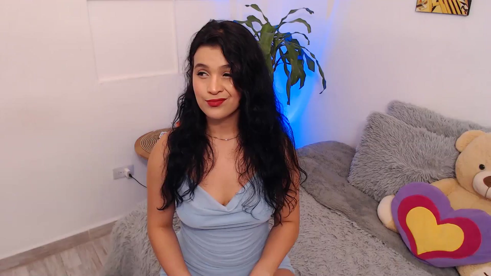 Gallery image thumbnail from VictoriaOsman's myfreecams stream on, 05/07/2026, 06:33 image 17 of 20