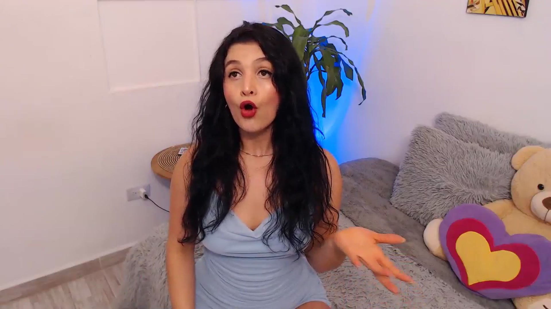 Gallery image thumbnail from VictoriaOsman's myfreecams stream on, 05/07/2026, 06:33 image 16 of 20