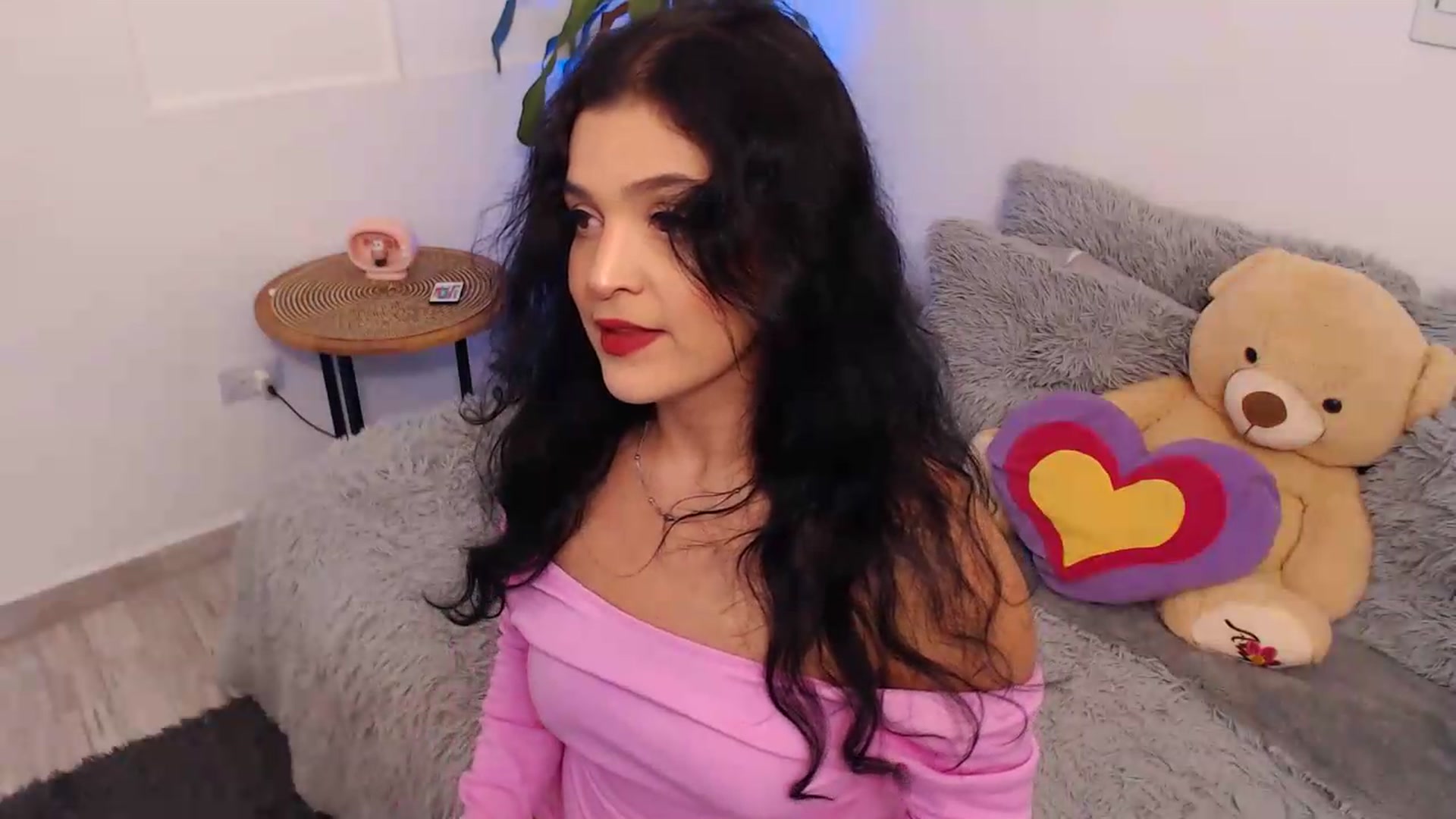 Gallery image thumbnail from VictoriaOsman's myfreecams stream on, 05/12/2026, 06:57 image 10 of 20