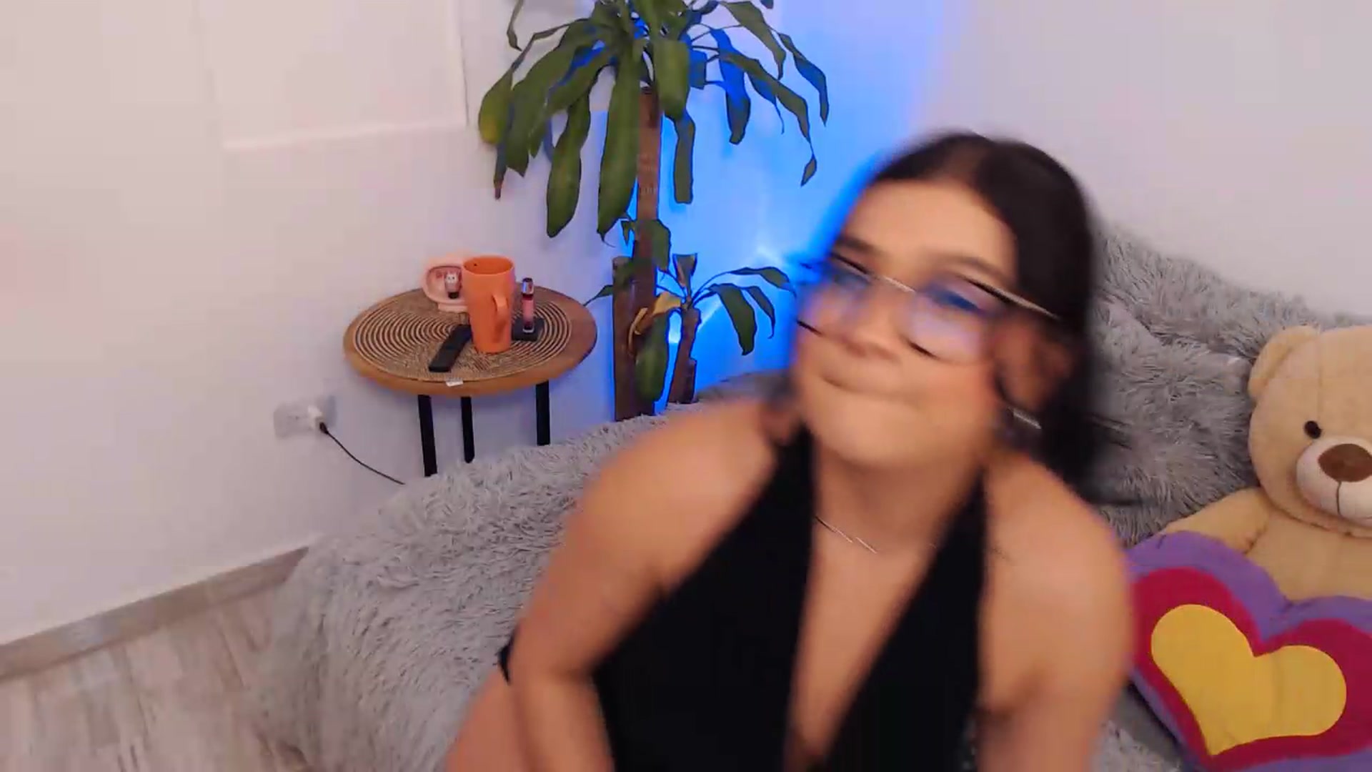 Gallery image thumbnail from VictoriaOsman's myfreecams stream on, 05/18/2026, 06:20 image 8 of 20