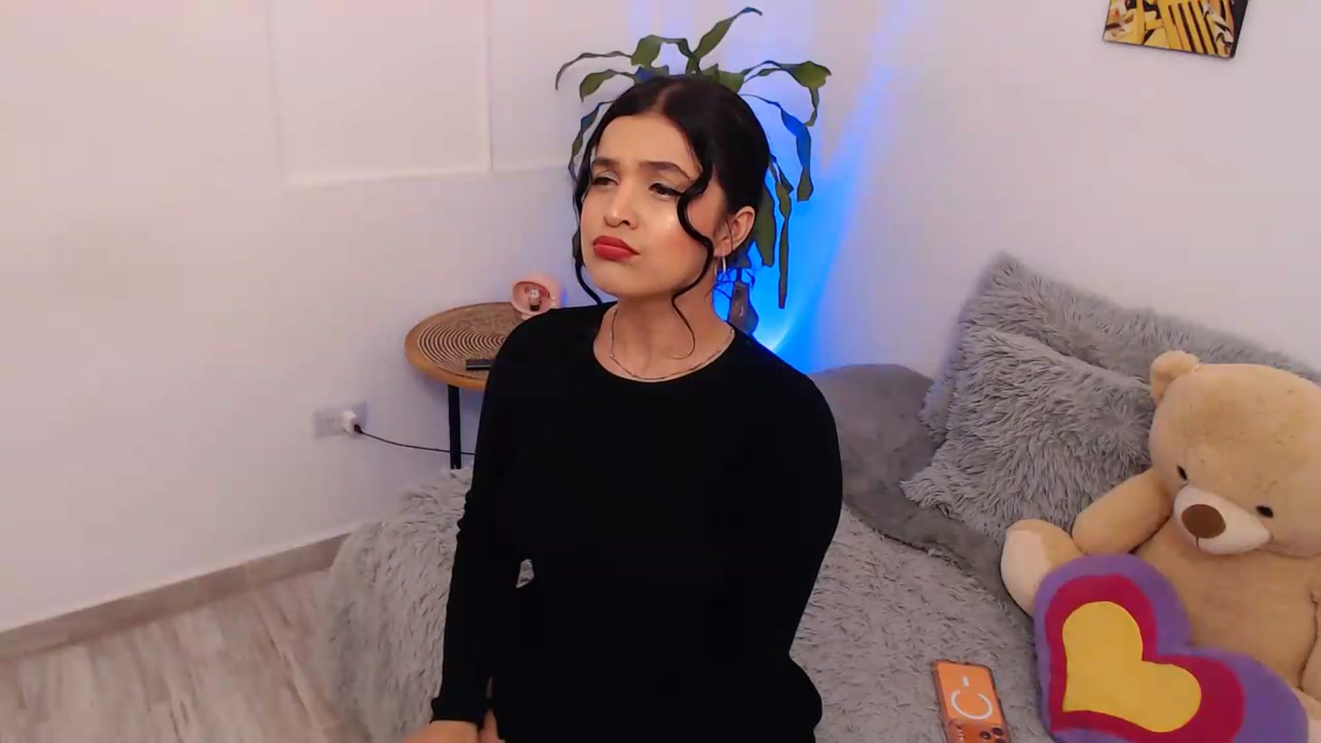 Gallery image thumbnail from VictoriaOsman's myfreecams stream on, 05/25/2026, 06:13 image 2 of 20