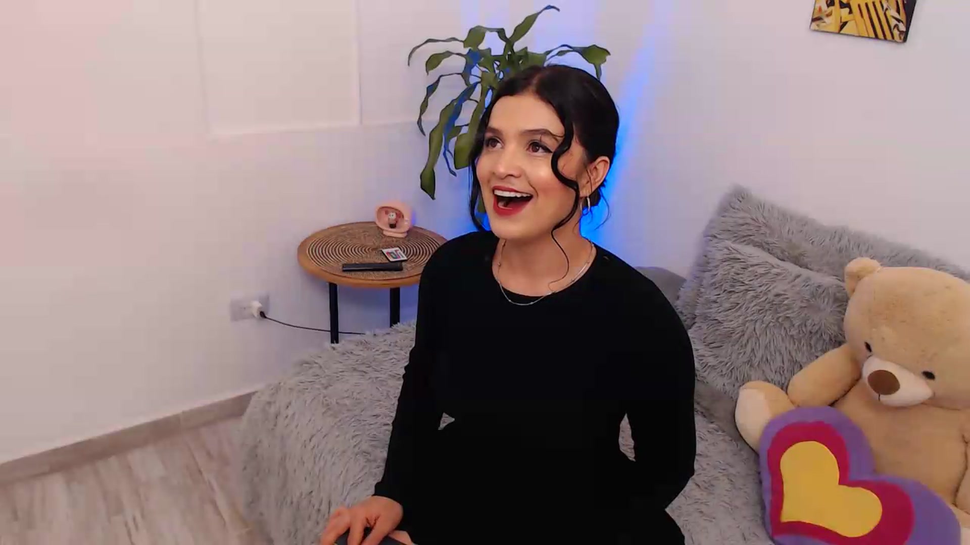 Gallery image thumbnail from VictoriaOsman's myfreecams stream on, 05/25/2026, 06:13 image 14 of 20