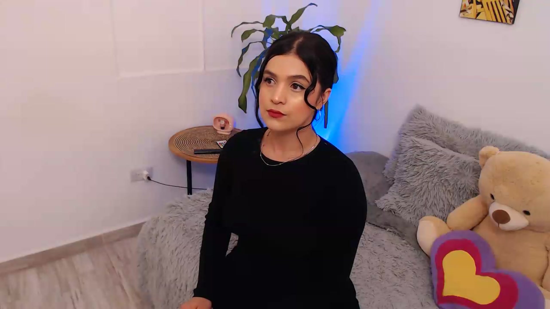 Gallery image thumbnail from VictoriaOsman's myfreecams stream on, 05/25/2026, 06:13 image 8 of 20