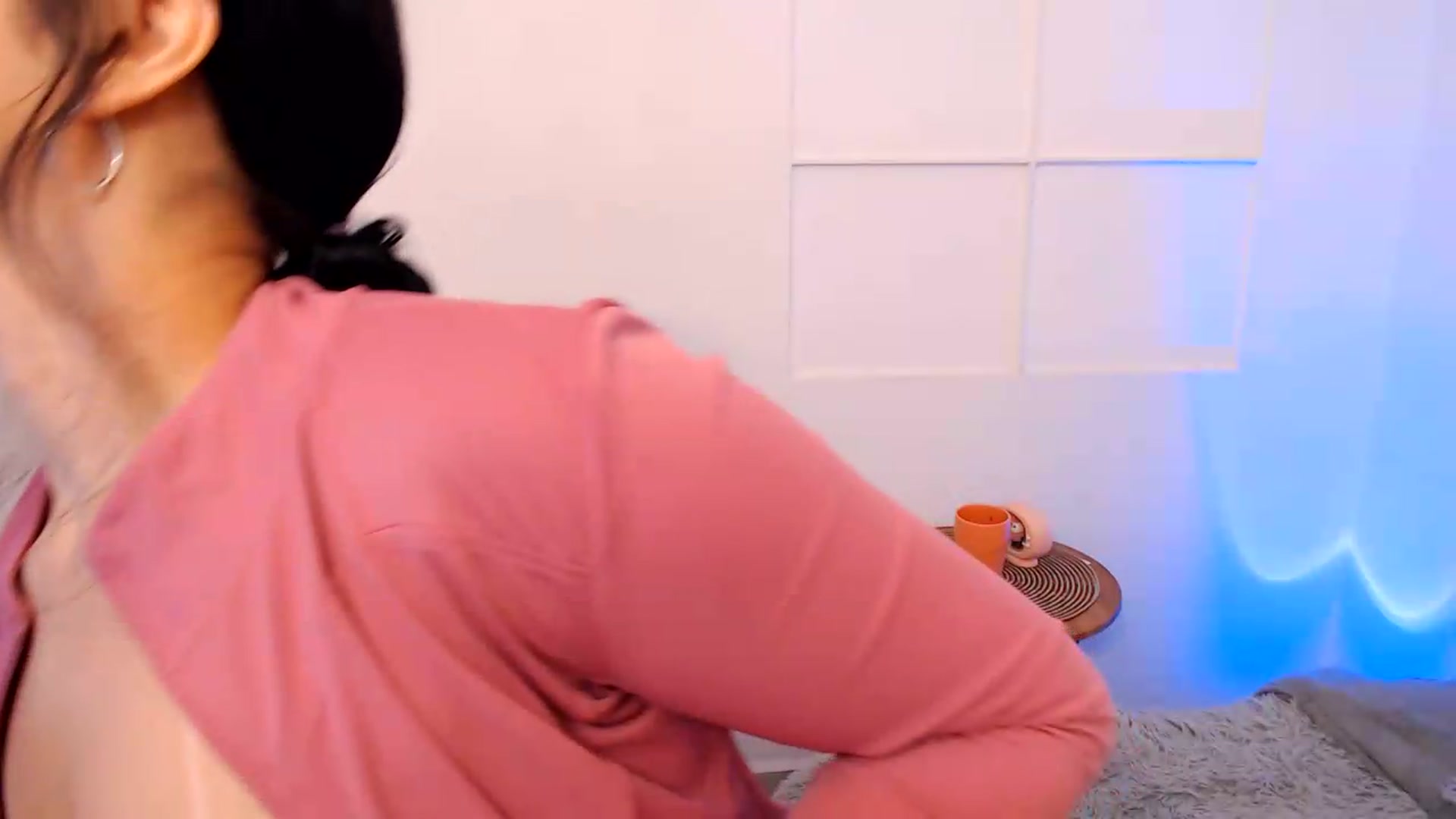 Gallery image thumbnail from VictoriaOsman's myfreecams stream on, 06/08/2026, 07:04 image 3 of 20