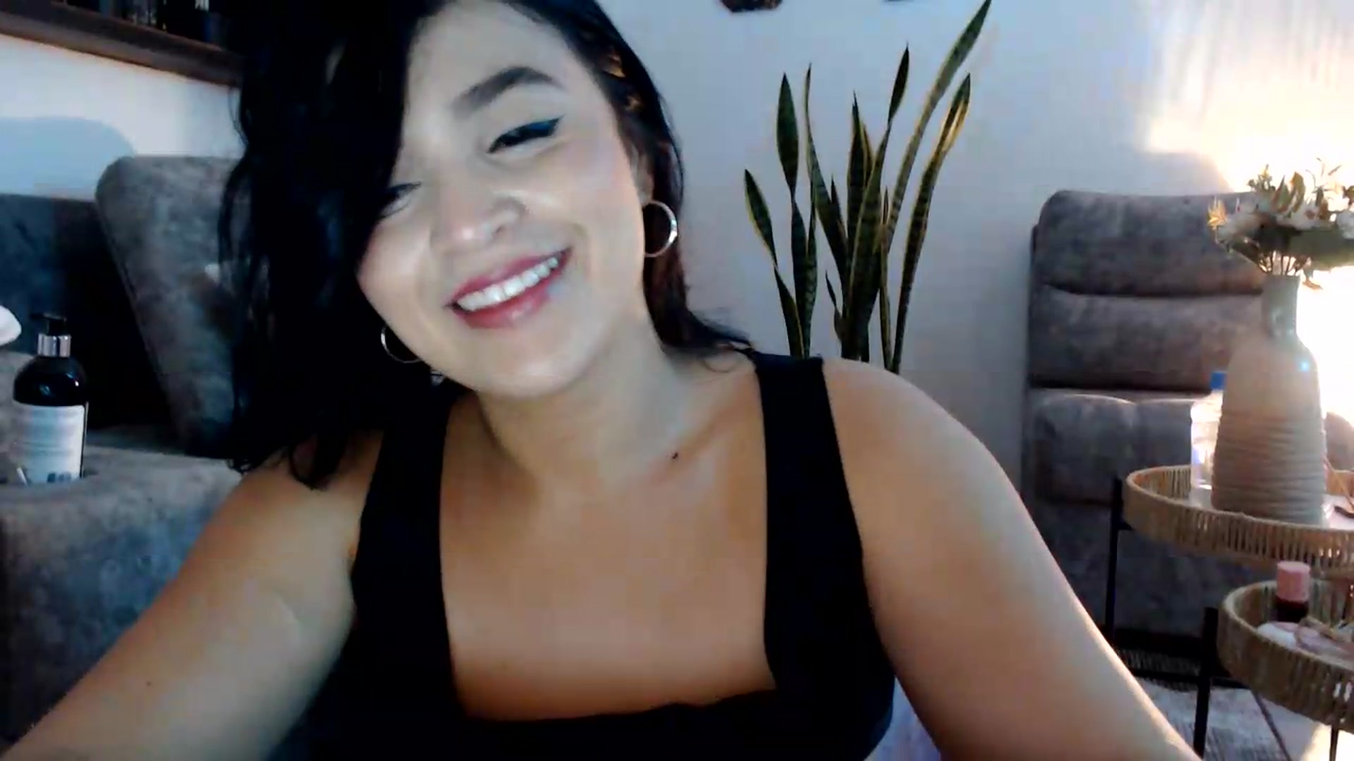 Gallery image thumbnail from VictoriaOsman's myfreecams stream on, 09/05/2026, 10:07 image 2 of 20