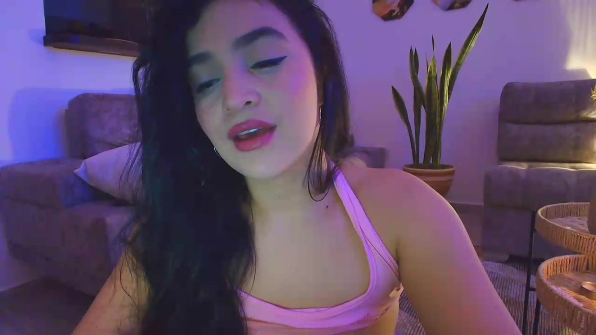 Gallery image thumbnail from VictoriaOsman's myfreecams stream on, 09/22/2026, 06:45 image 15 of 20