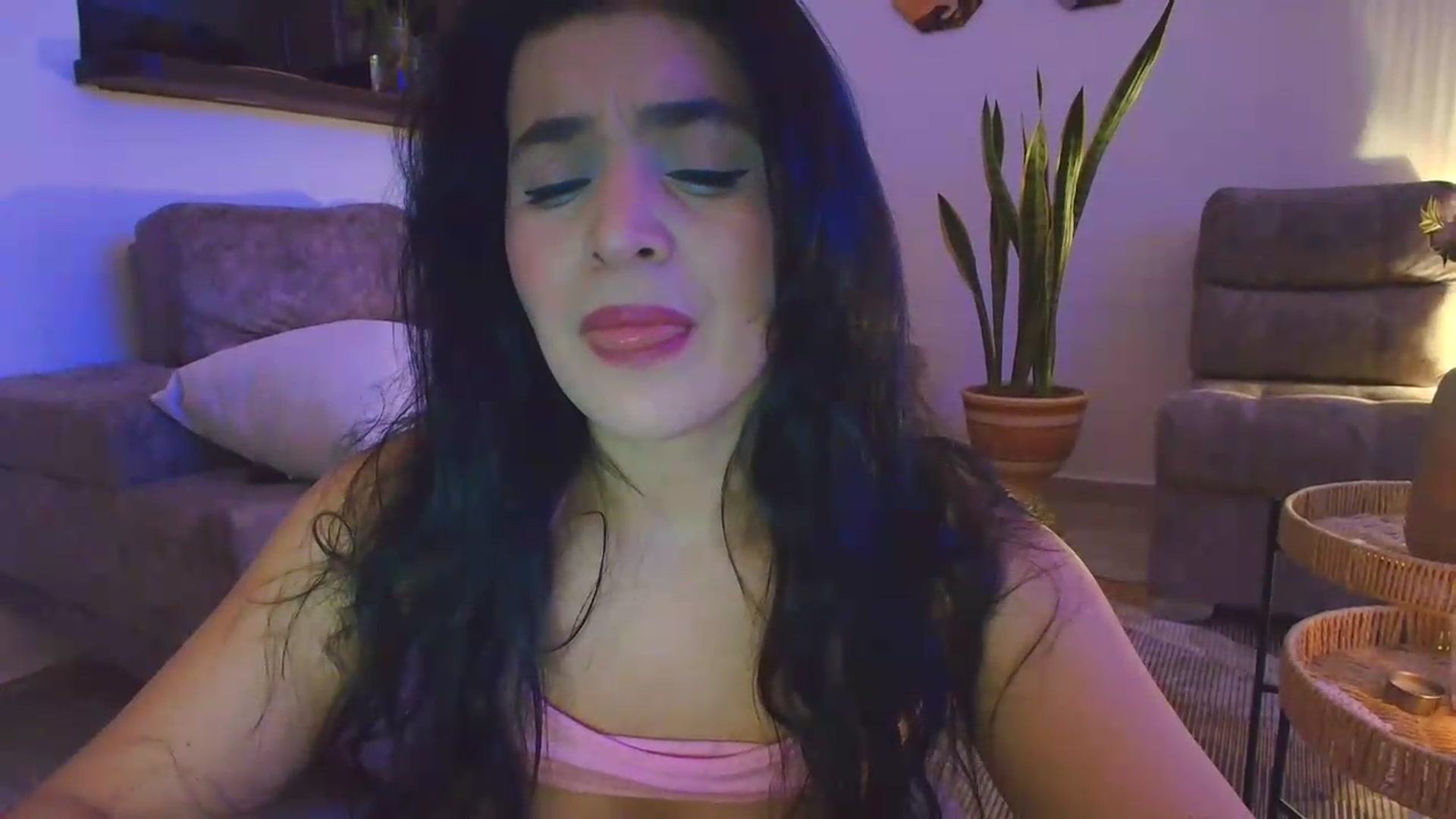 Gallery image thumbnail from VictoriaOsman's myfreecams stream on, 09/22/2026, 06:45 image 11 of 20