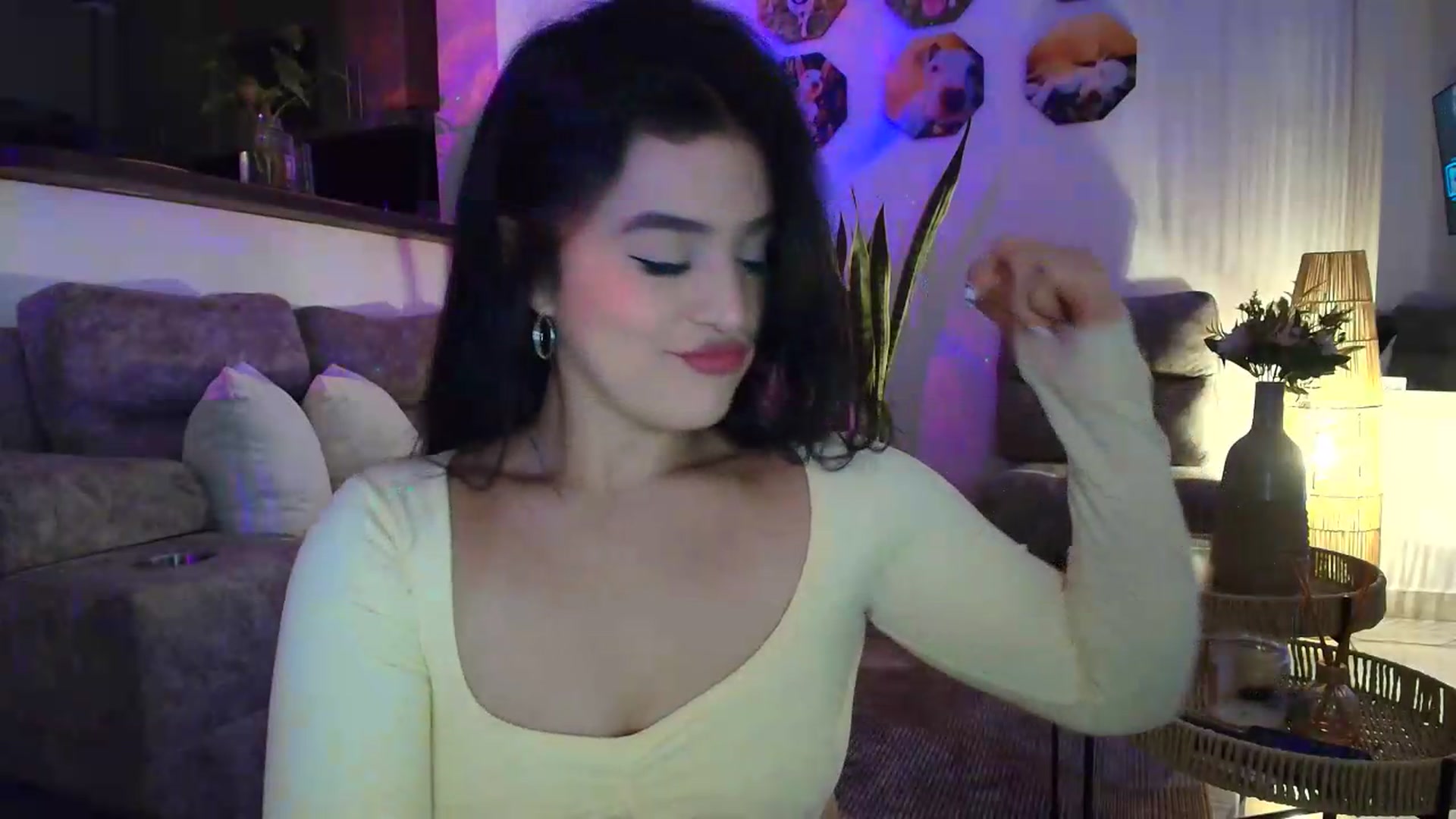 Gallery image thumbnail from VictoriaOsman's myfreecams stream on, 09/27/2026, 07:23 image 2 of 20
