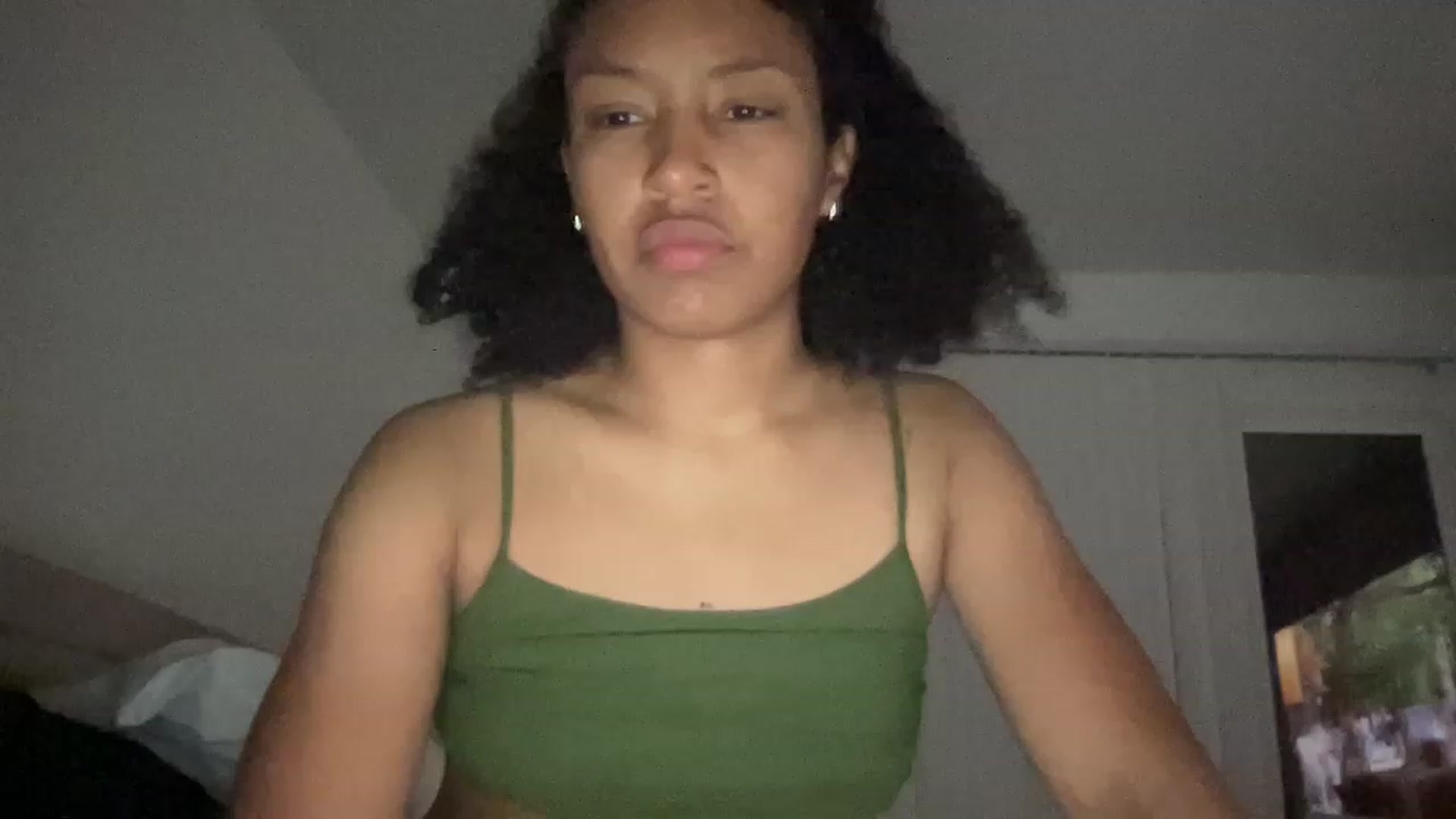 Gallery image thumbnail from VictoriaUrBby's myfreecams stream on, 01/17/2023, 10:45 image 9 of 20