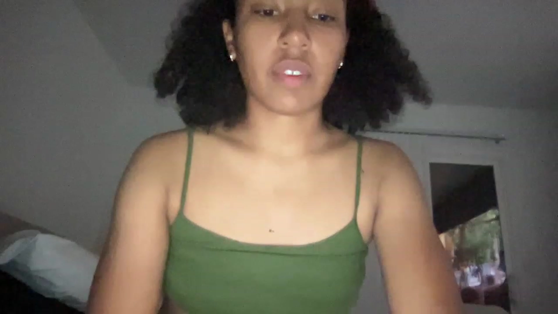 Gallery image thumbnail from VictoriaUrBby's myfreecams stream on, 01/17/2023, 10:45 image 3 of 20