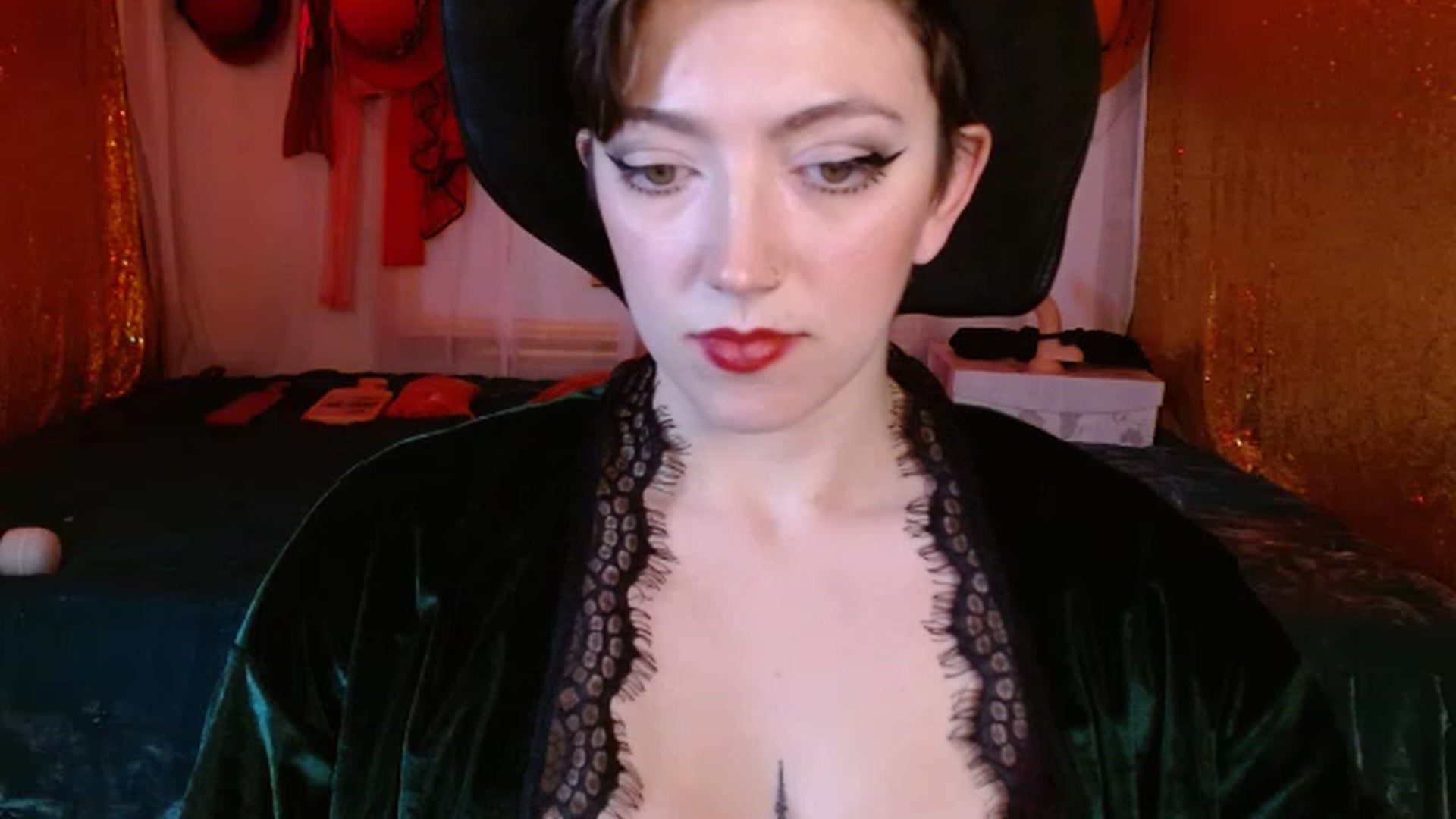 Gallery image thumbnail from VictoriaViero's myfreecams stream on, 11/17/2022, 02:37 image 11 of 20