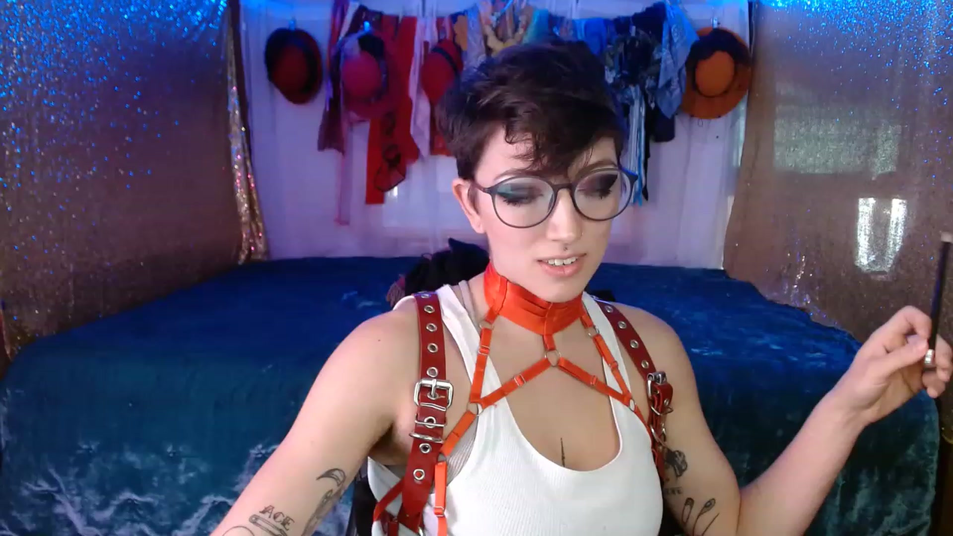 Gallery image thumbnail from VictoriaViero's myfreecams stream on, 11/18/2022, 15:24 image 9 of 20