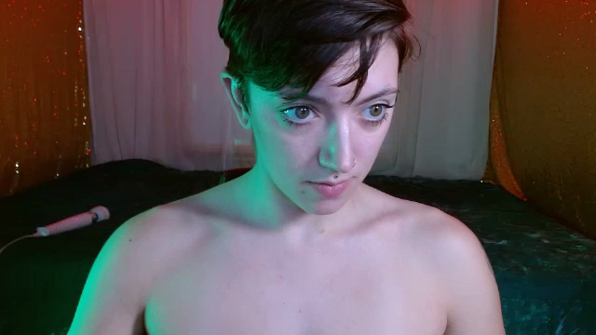 Gallery image thumbnail from VictoriaViero's myfreecams stream on, 11/29/2022, 03:57 image 4 of 20