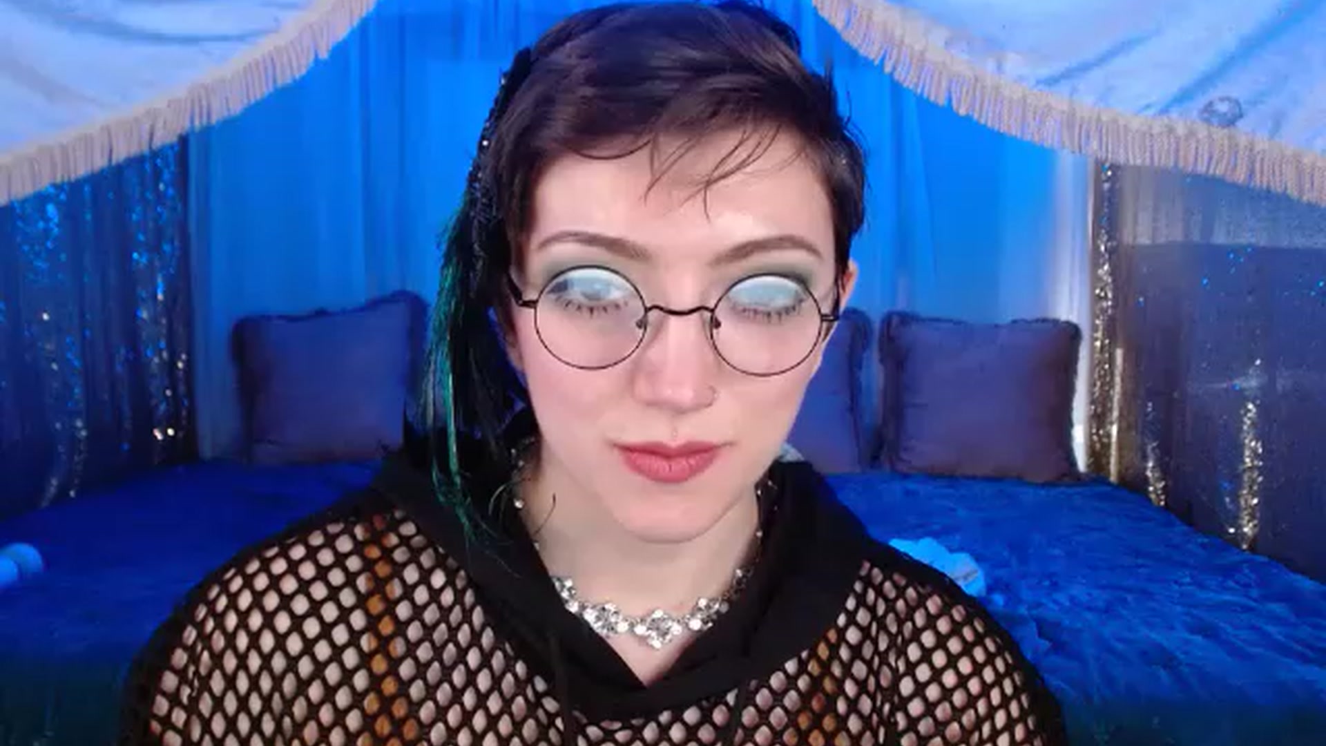 Gallery image thumbnail from VictoriaViero's myfreecams stream on, 01/01/2023, 14:28 image 9 of 20
