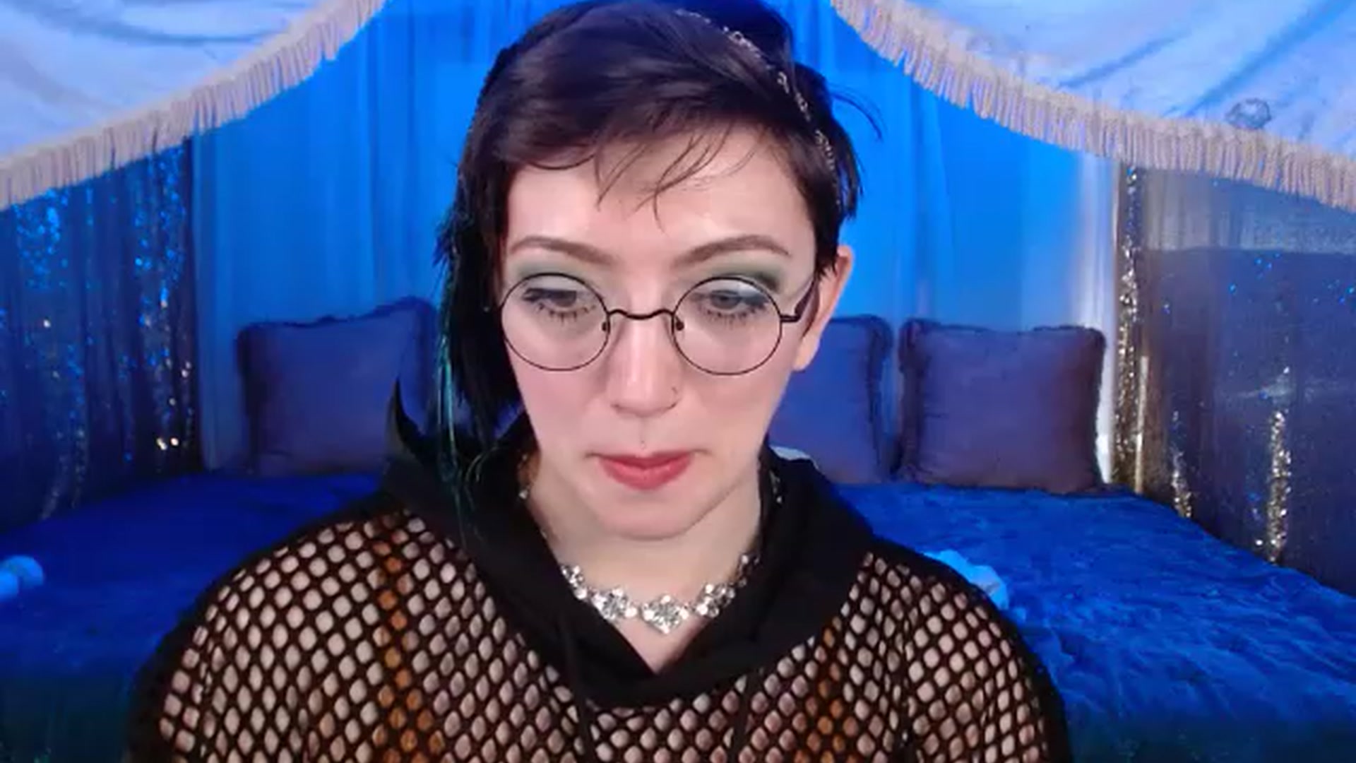 Gallery image thumbnail from VictoriaViero's myfreecams stream on, 01/01/2023, 14:28 image 10 of 20