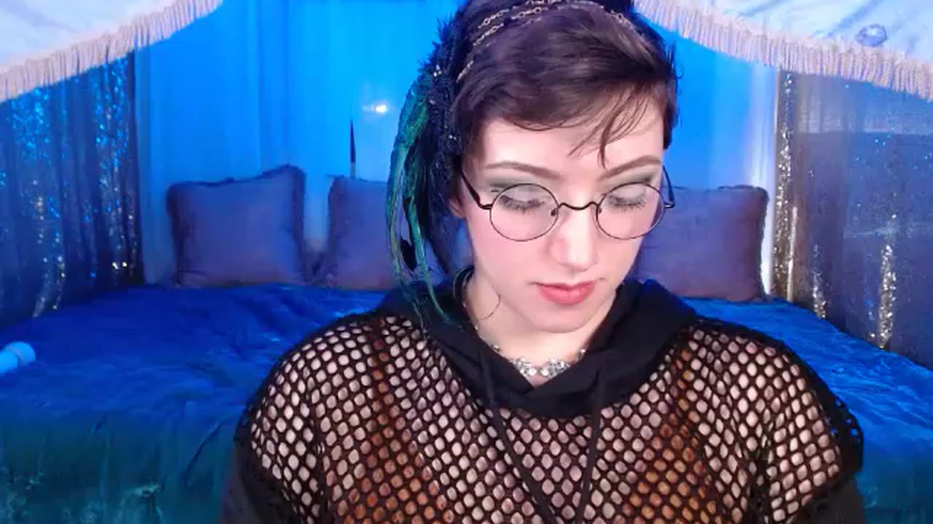 Gallery image thumbnail from VictoriaViero's myfreecams stream on, 01/01/2023, 14:28 image 19 of 20