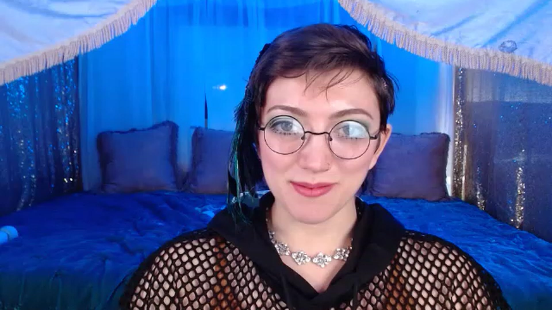 Gallery image thumbnail from VictoriaViero's myfreecams stream on, 01/01/2023, 14:28 image 3 of 20