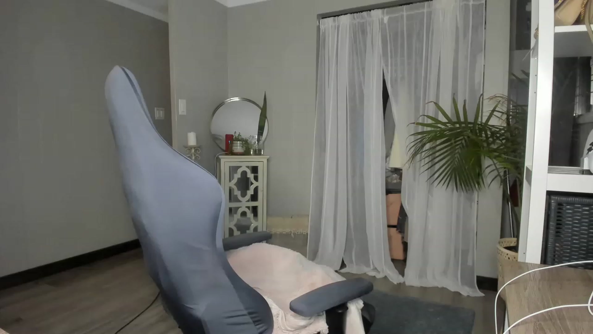 Gallery image thumbnail from Victoria_'s myfreecams stream on, 11/15/2022, 02:54 image 1 of 20