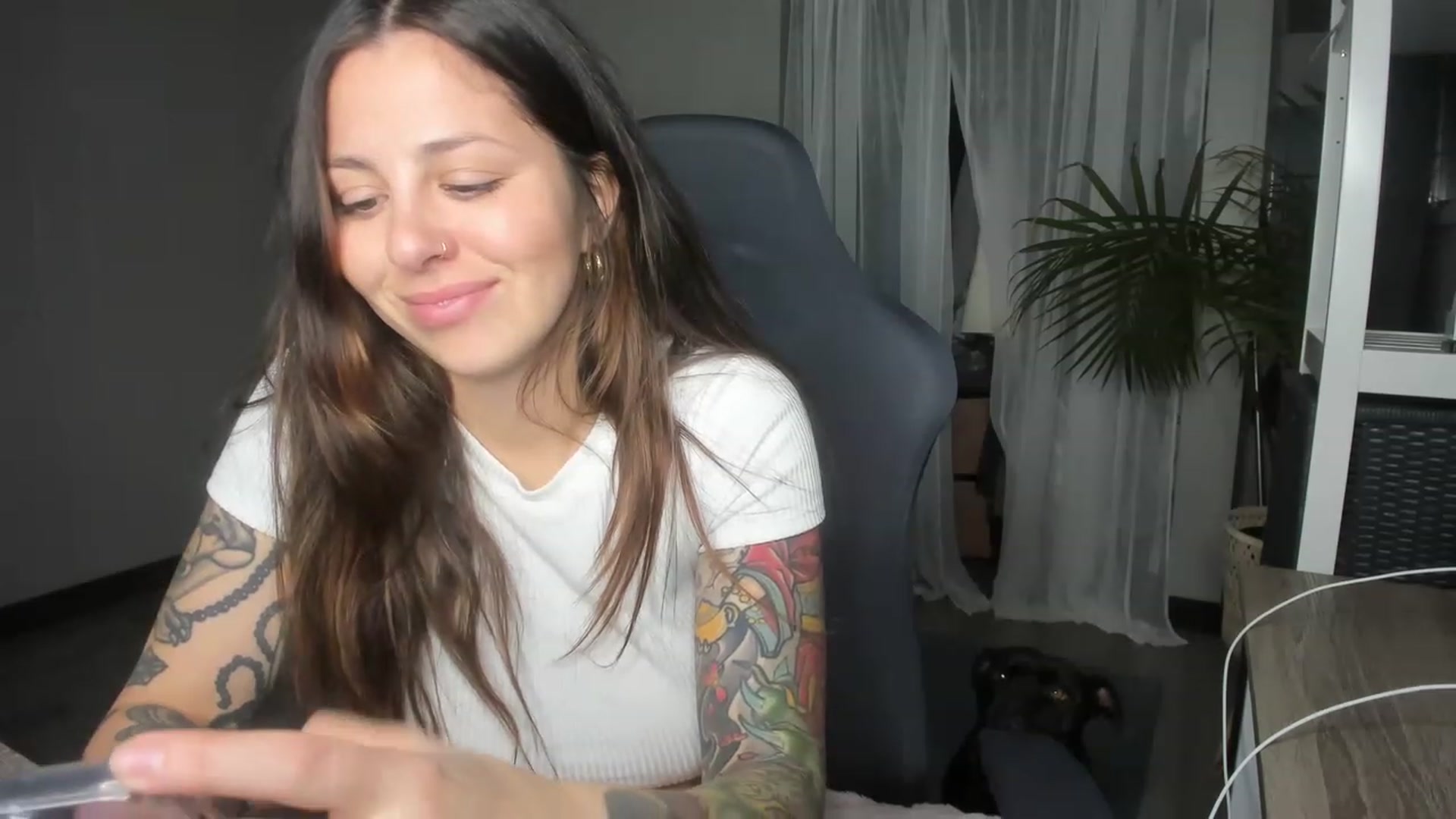 Gallery image thumbnail from Victoria_'s myfreecams stream on, 11/15/2022, 02:54 image 20 of 20