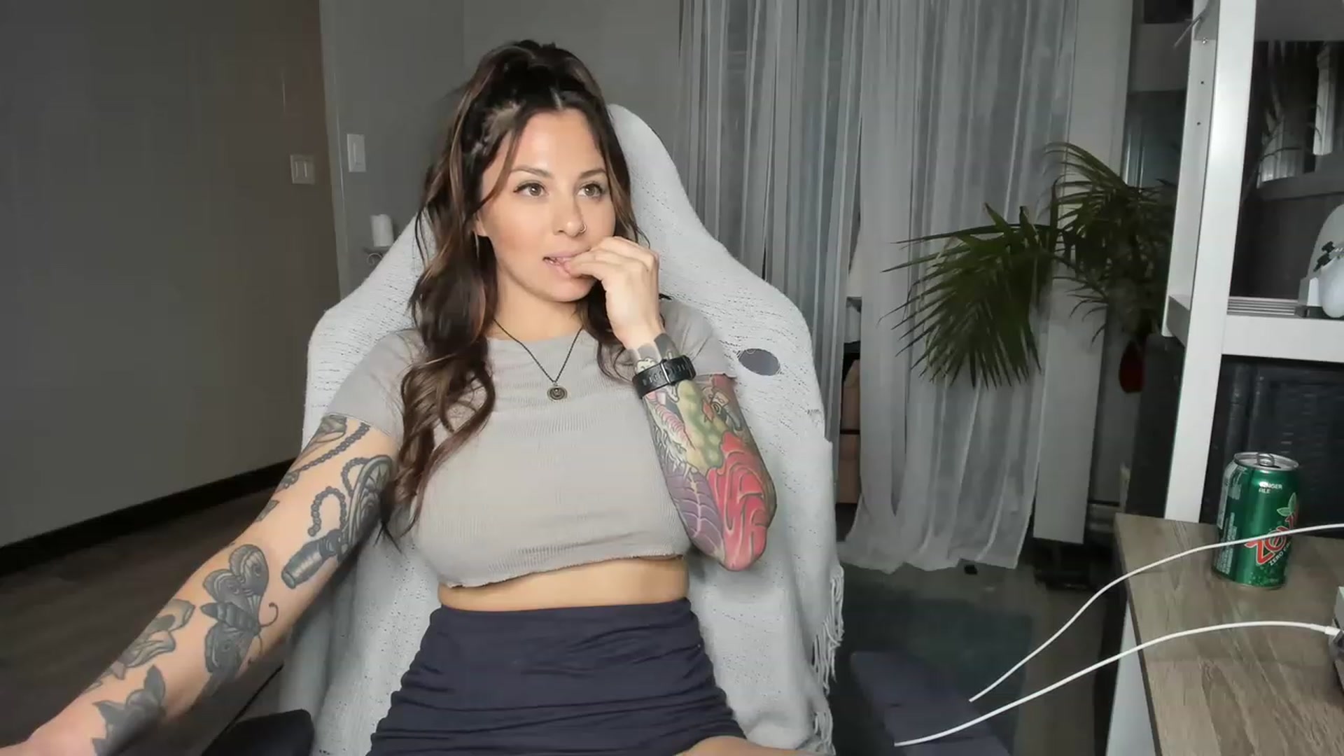 Gallery image thumbnail from Victoria_'s myfreecams stream on, 11/18/2022, 02:42 image 13 of 20