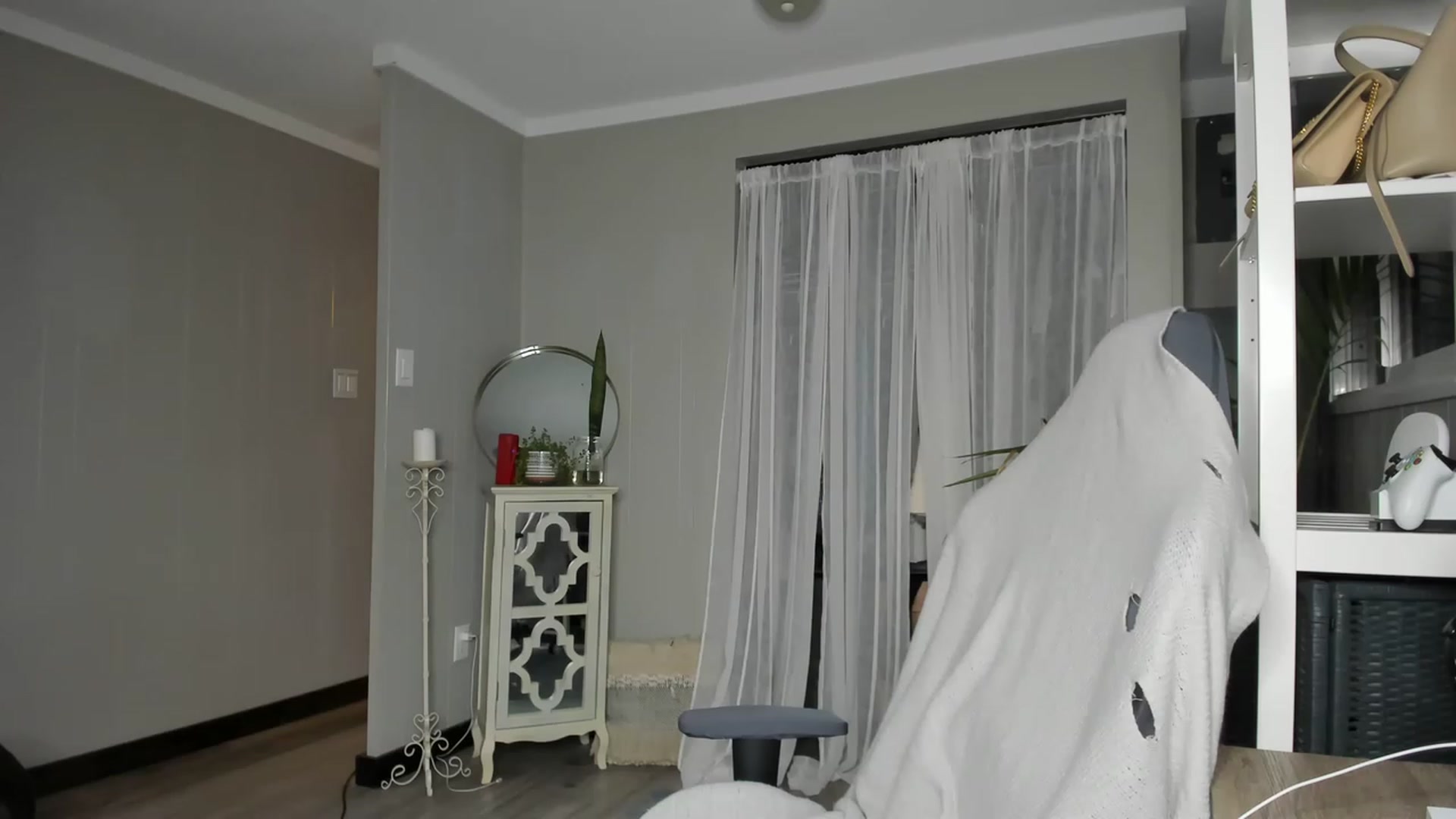 Gallery image thumbnail from Victoria_'s myfreecams stream on, 11/18/2022, 02:42 image 16 of 20
