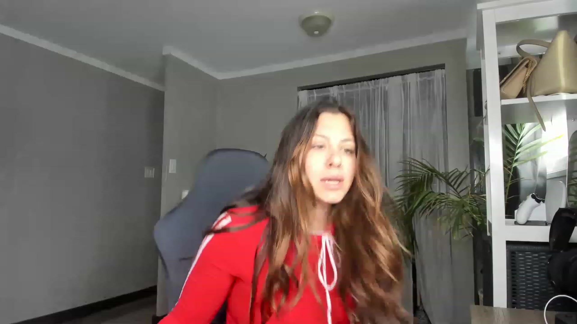 Gallery image thumbnail from Victoria_'s myfreecams stream on, 12/02/2022, 20:25 image 1 of 20