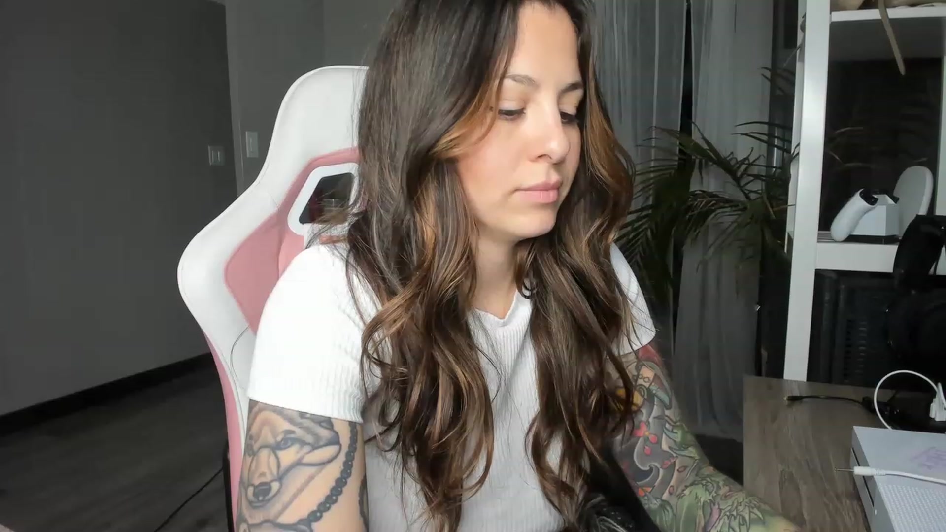 Gallery image thumbnail from Victoria_'s myfreecams stream on, 12/08/2022, 02:24 image 9 of 20