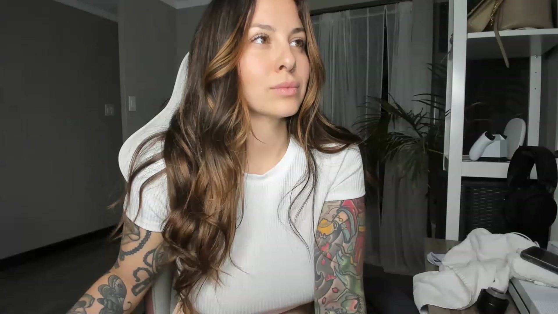 Gallery image thumbnail from Victoria_'s myfreecams stream on, 12/08/2022, 03:52 image 18 of 20