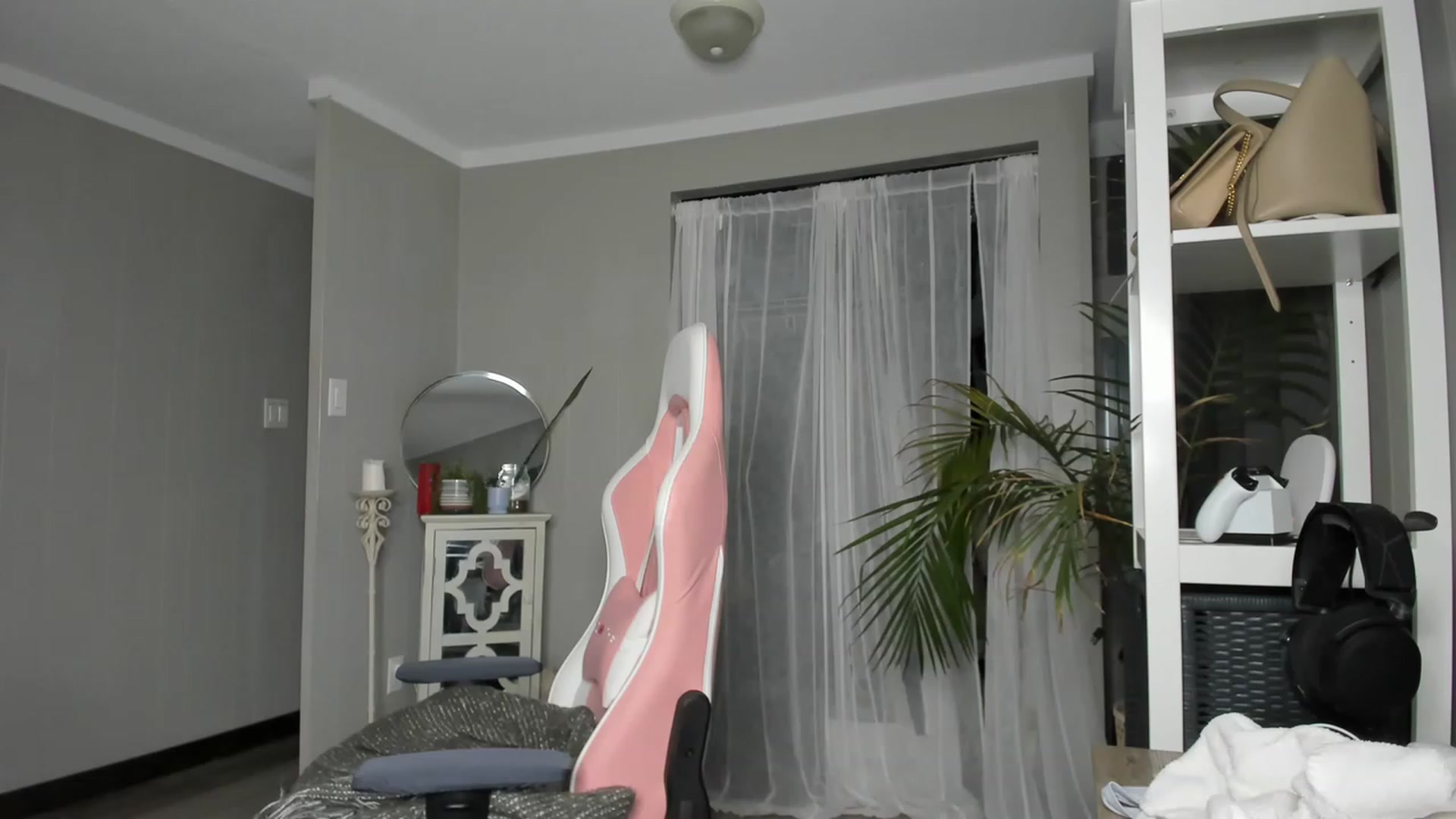 Gallery image thumbnail from Victoria_'s myfreecams stream on, 12/08/2022, 03:52 image 13 of 20