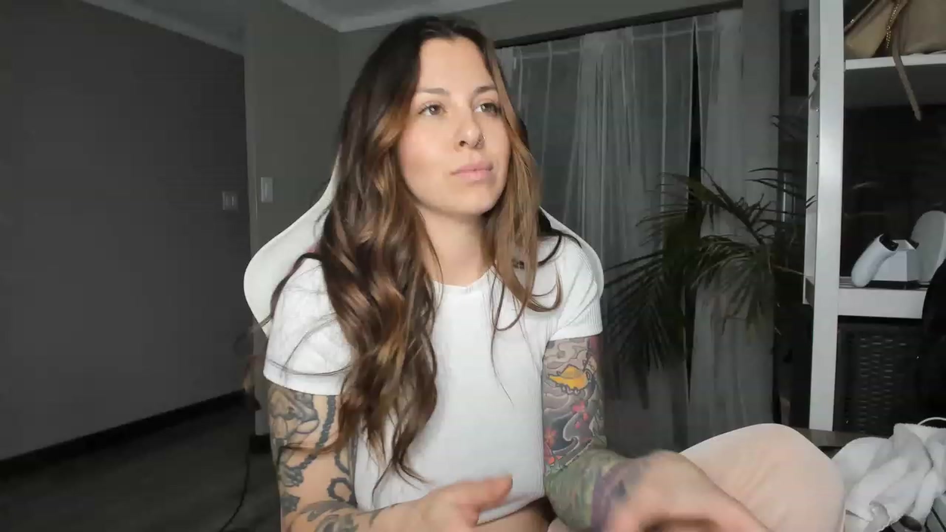 Gallery image thumbnail from Victoria_'s myfreecams stream on, 12/08/2022, 03:52 image 4 of 20