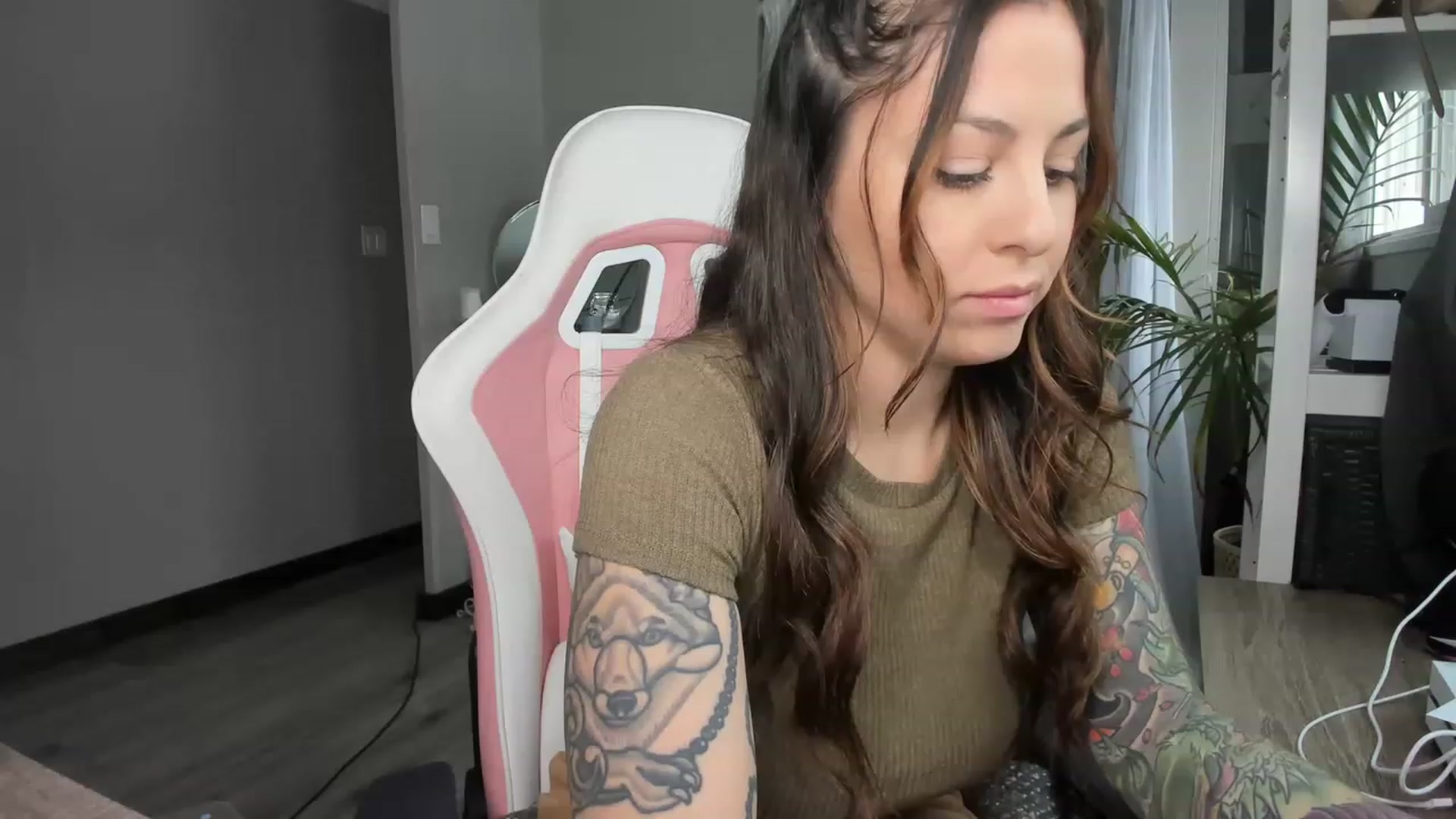 Gallery image thumbnail from Victoria_'s myfreecams stream on, 12/08/2022, 22:38 image 2 of 20
