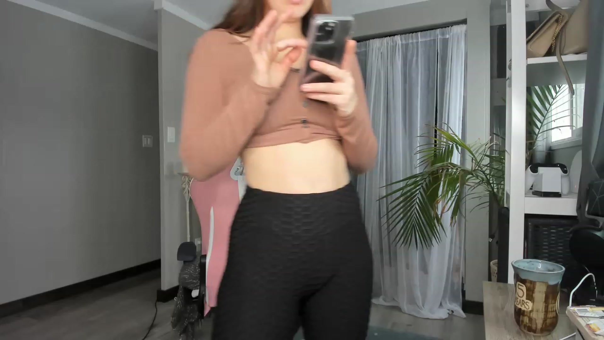 Gallery image thumbnail from Victoria_'s myfreecams stream on, 12/09/2022, 19:44 image 2 of 20