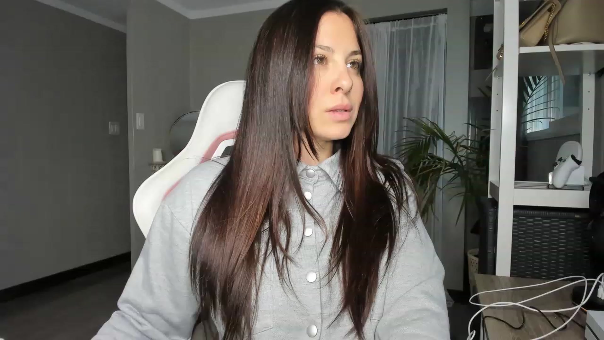 Gallery image thumbnail from Victoria_'s myfreecams stream on, 12/13/2022, 01:50 image 1 of 20