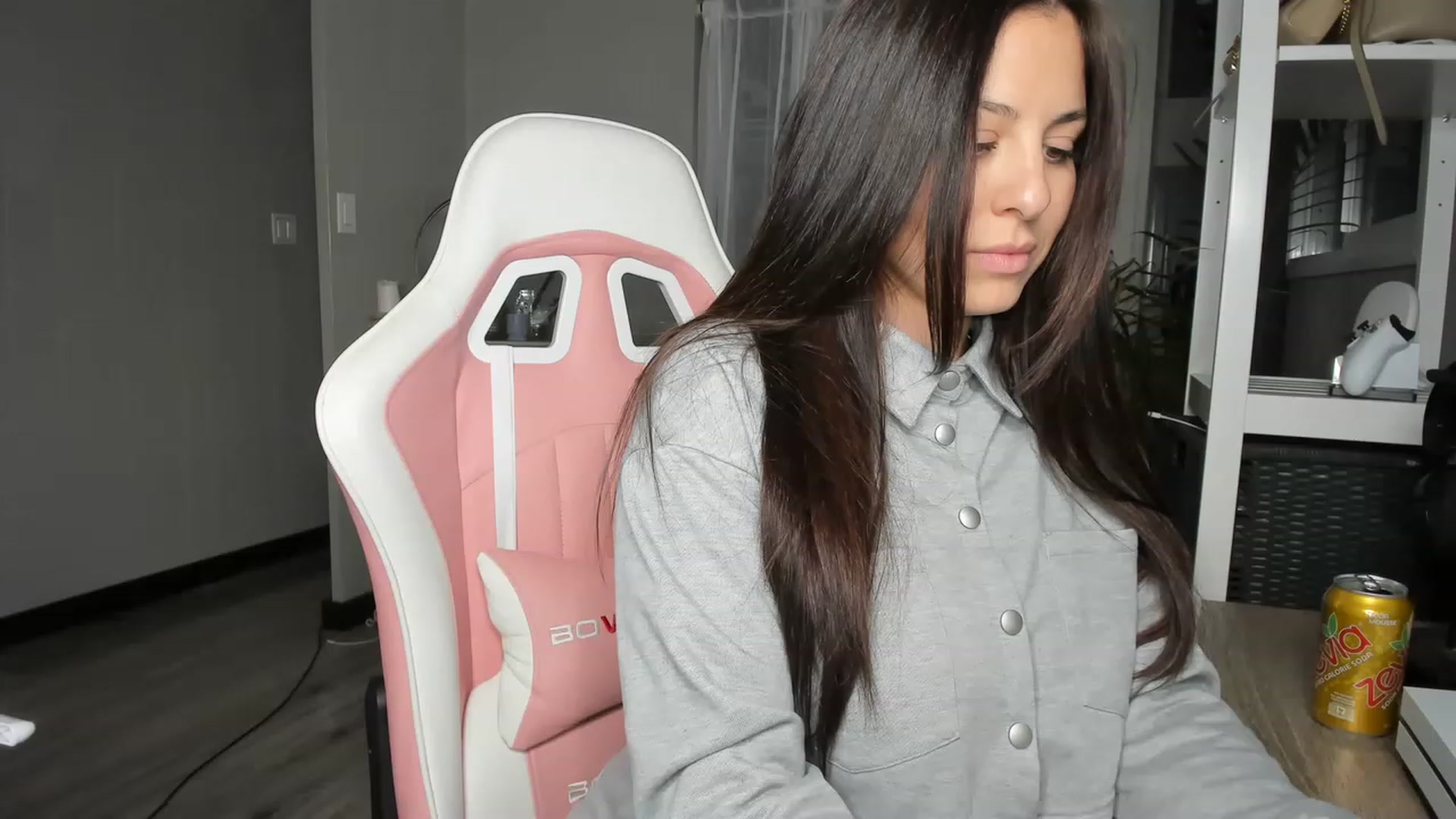 Gallery image thumbnail from Victoria_'s myfreecams stream on, 12/13/2022, 01:50 image 6 of 20