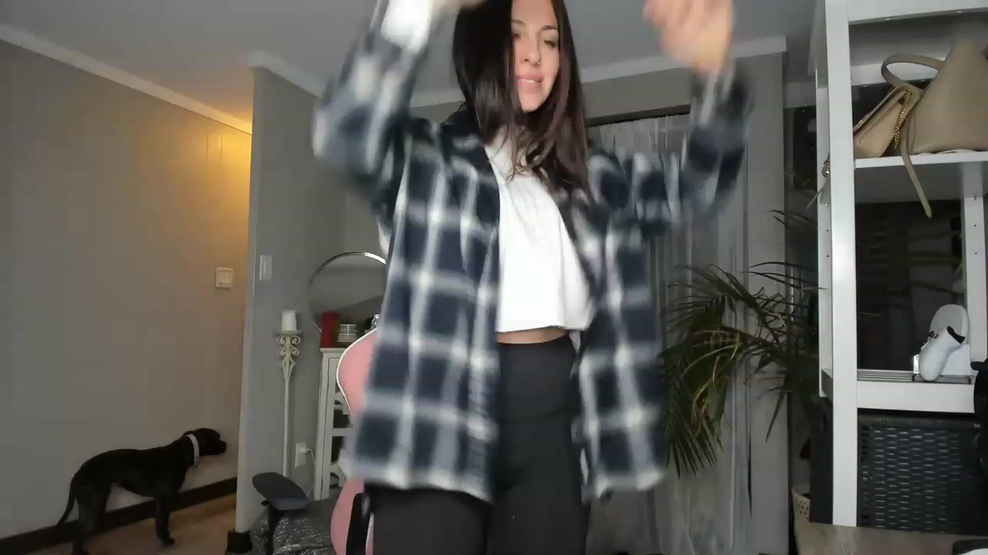 Gallery image thumbnail from Victoria_'s myfreecams stream on, 12/13/2022, 03:29 image 19 of 20
