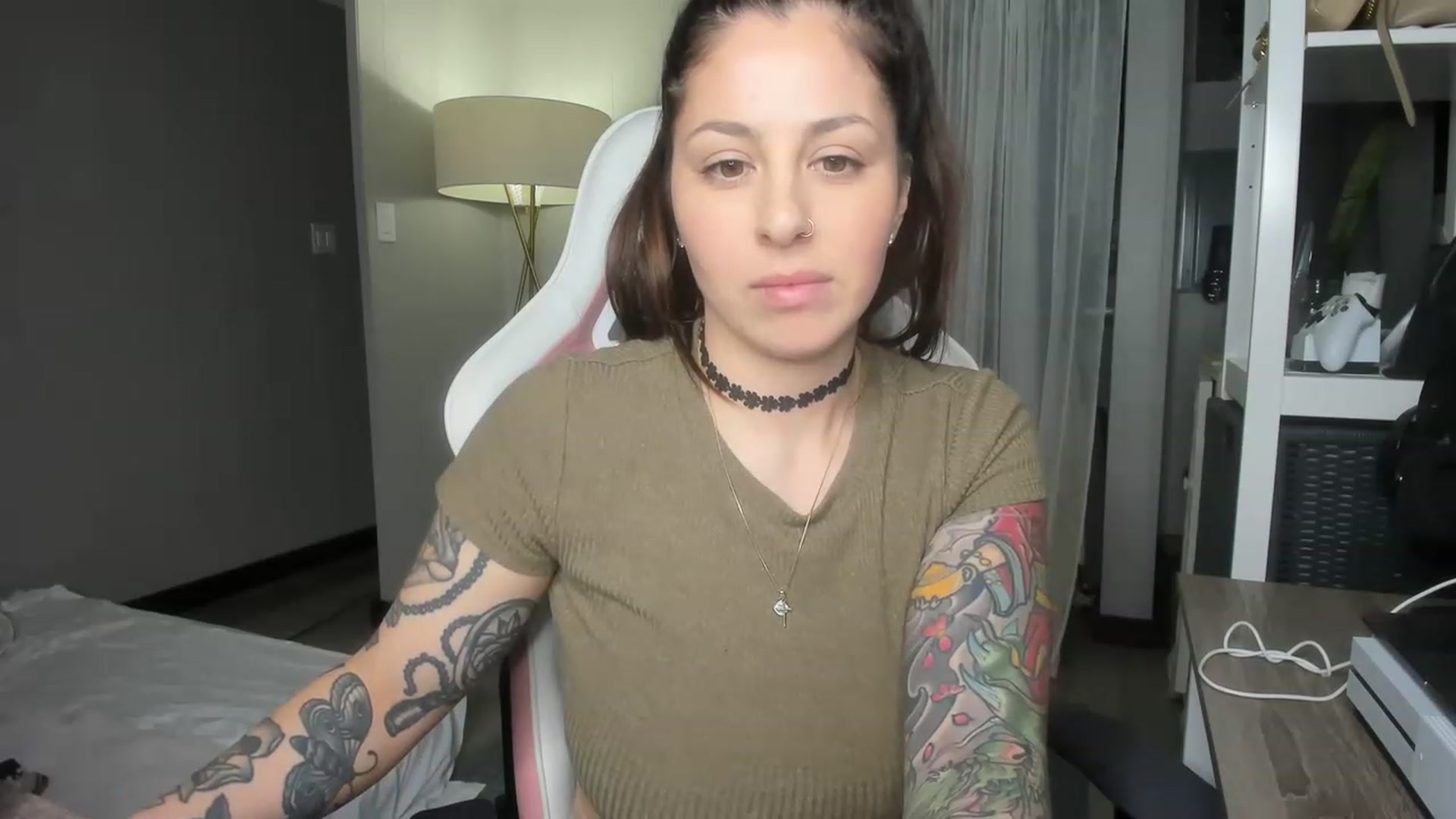 Gallery image thumbnail from Victoria_'s myfreecams stream on, 01/05/2023, 02:59 image 13 of 20