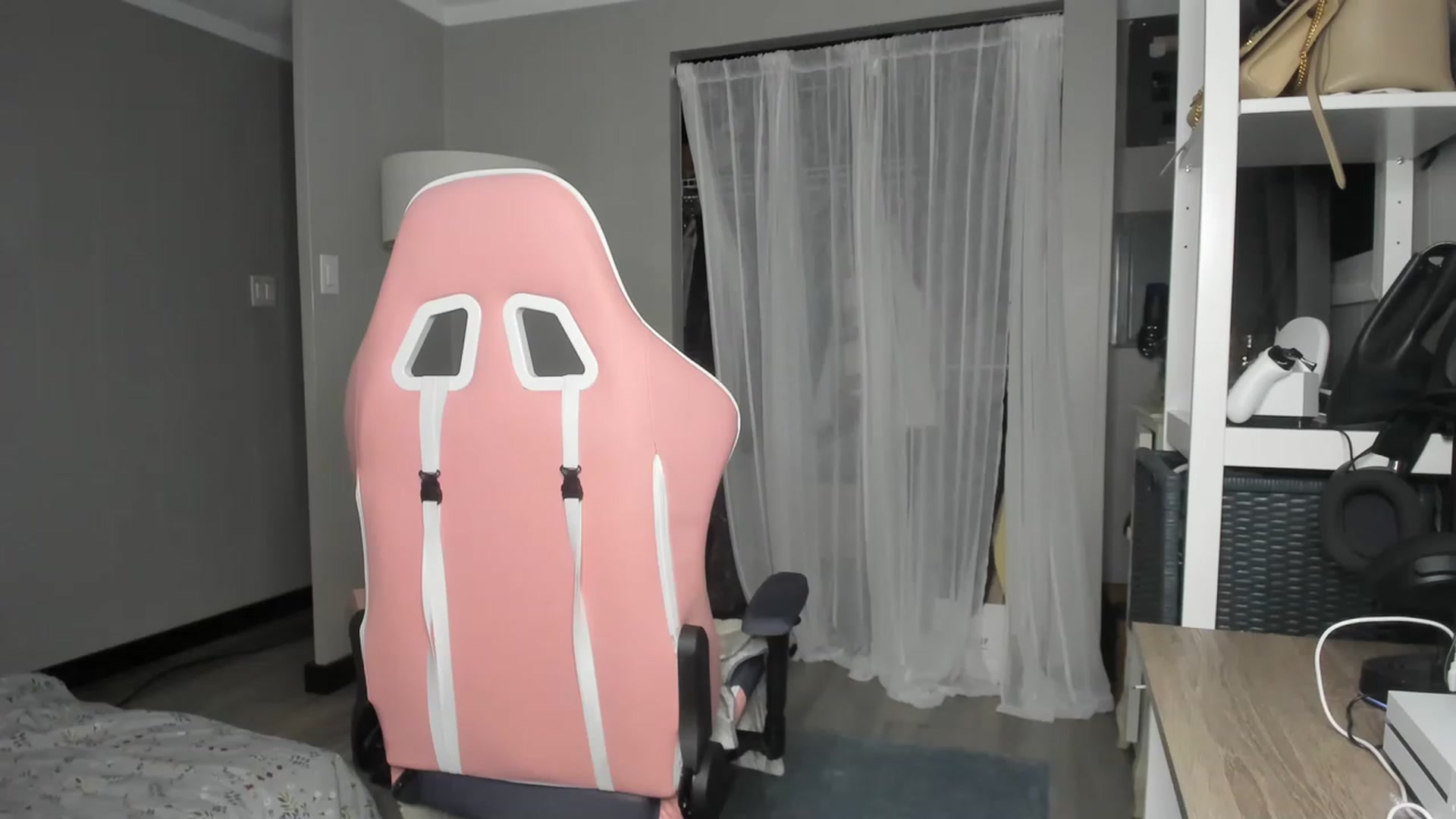 Gallery image thumbnail from Victoria_'s myfreecams stream on, 01/07/2023, 01:50 image 11 of 20